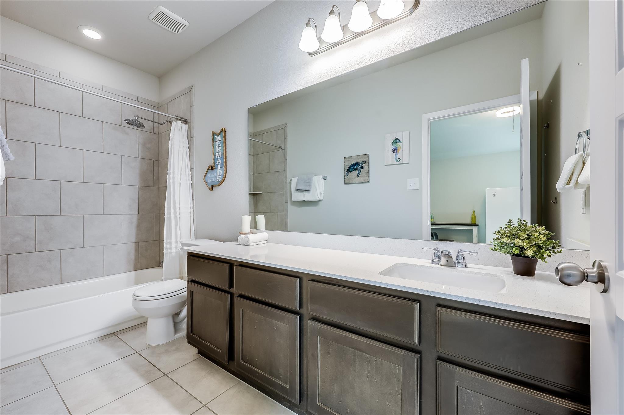 1901 Owens Ln, Lago Vista, TX 78645