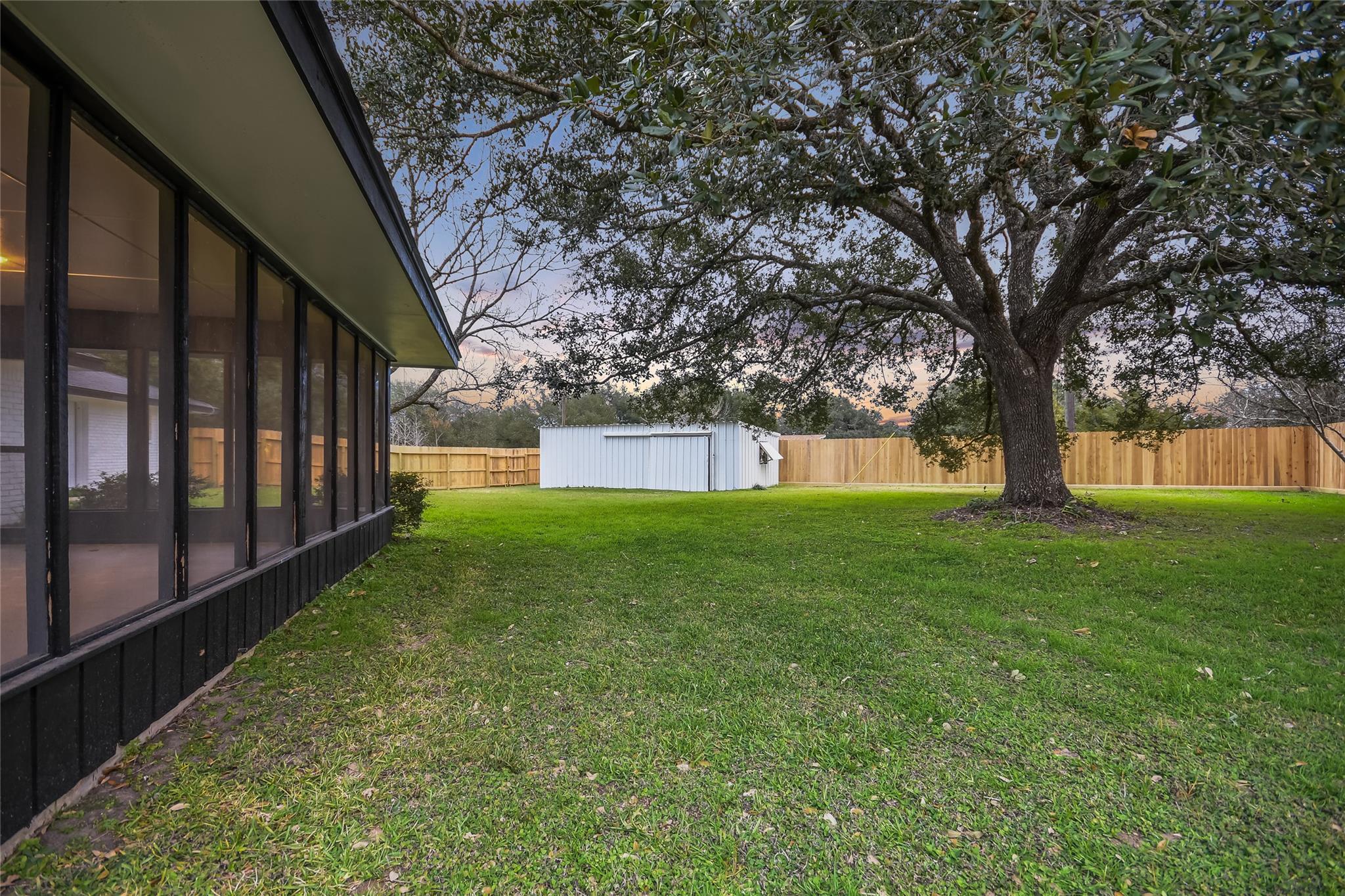 6569 Cutoff Rd, Round Top, TX 78940