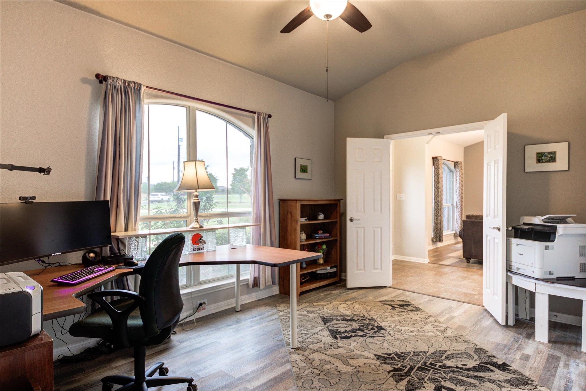 109 S Santa Fe Trl, Liberty Hill, TX 78642