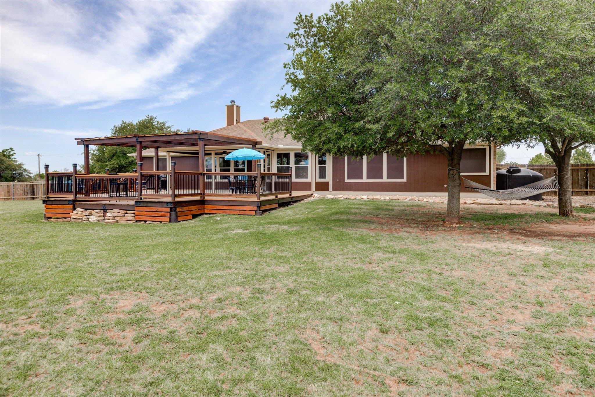 109 S Santa Fe Trl, Liberty Hill, TX 78642