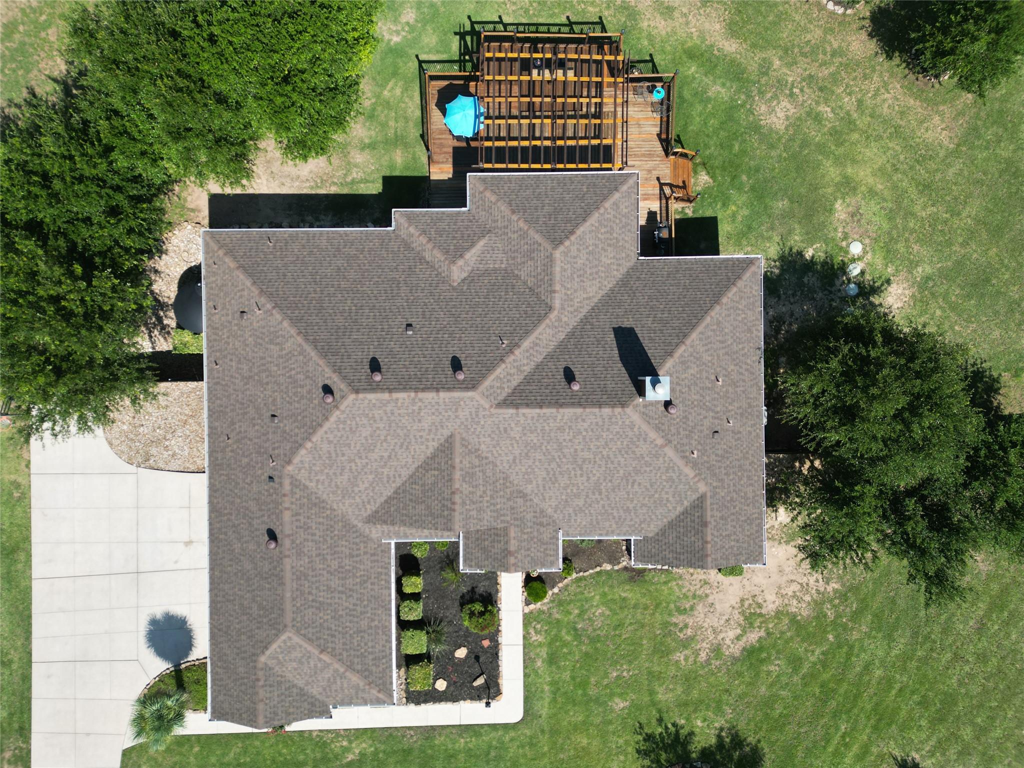 109 S Santa Fe Trl, Liberty Hill, TX 78642