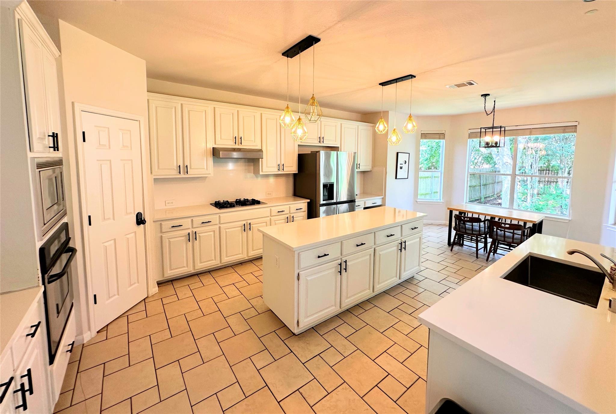 12504 Gun Metal Dr, Austin, TX 78739