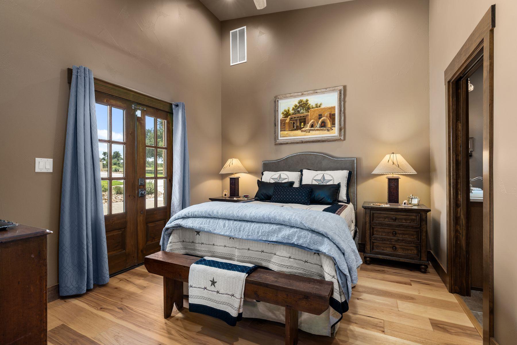 115 Trophy Oak Pt, Fredericksburg, TX 78624