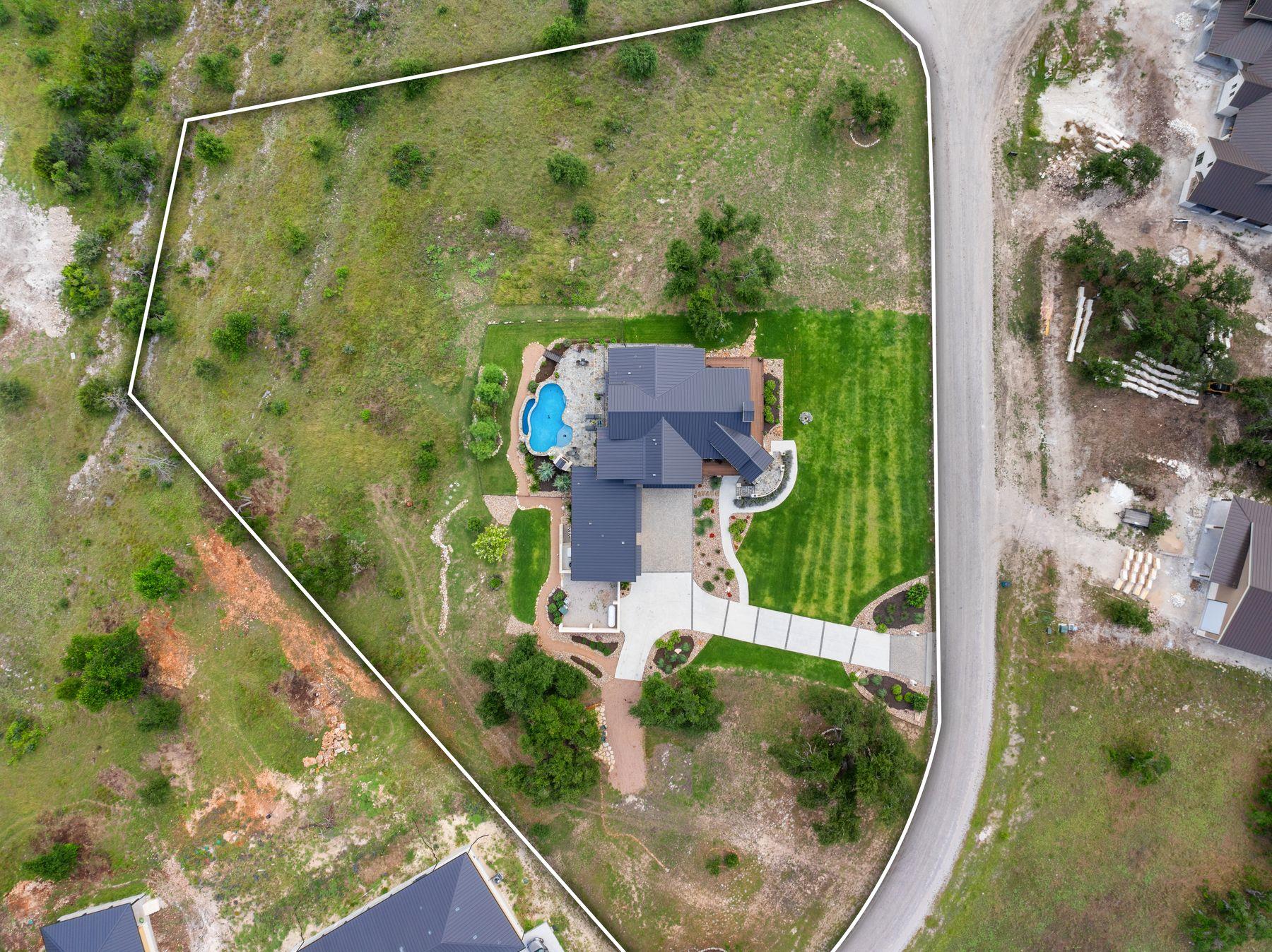 115 Trophy Oak Pt, Fredericksburg, TX 78624