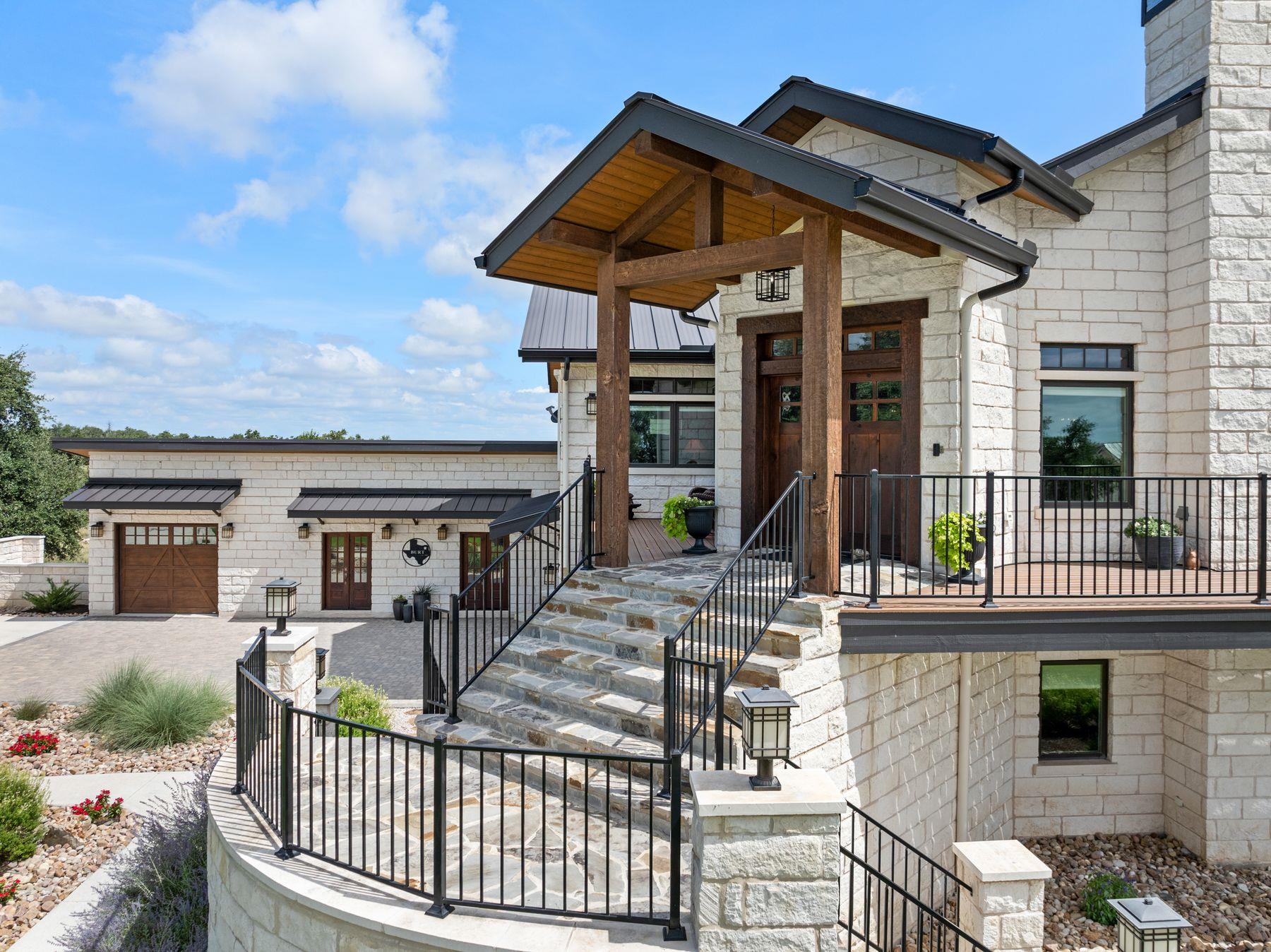 115 Trophy Oak Pt, Fredericksburg, TX 78624