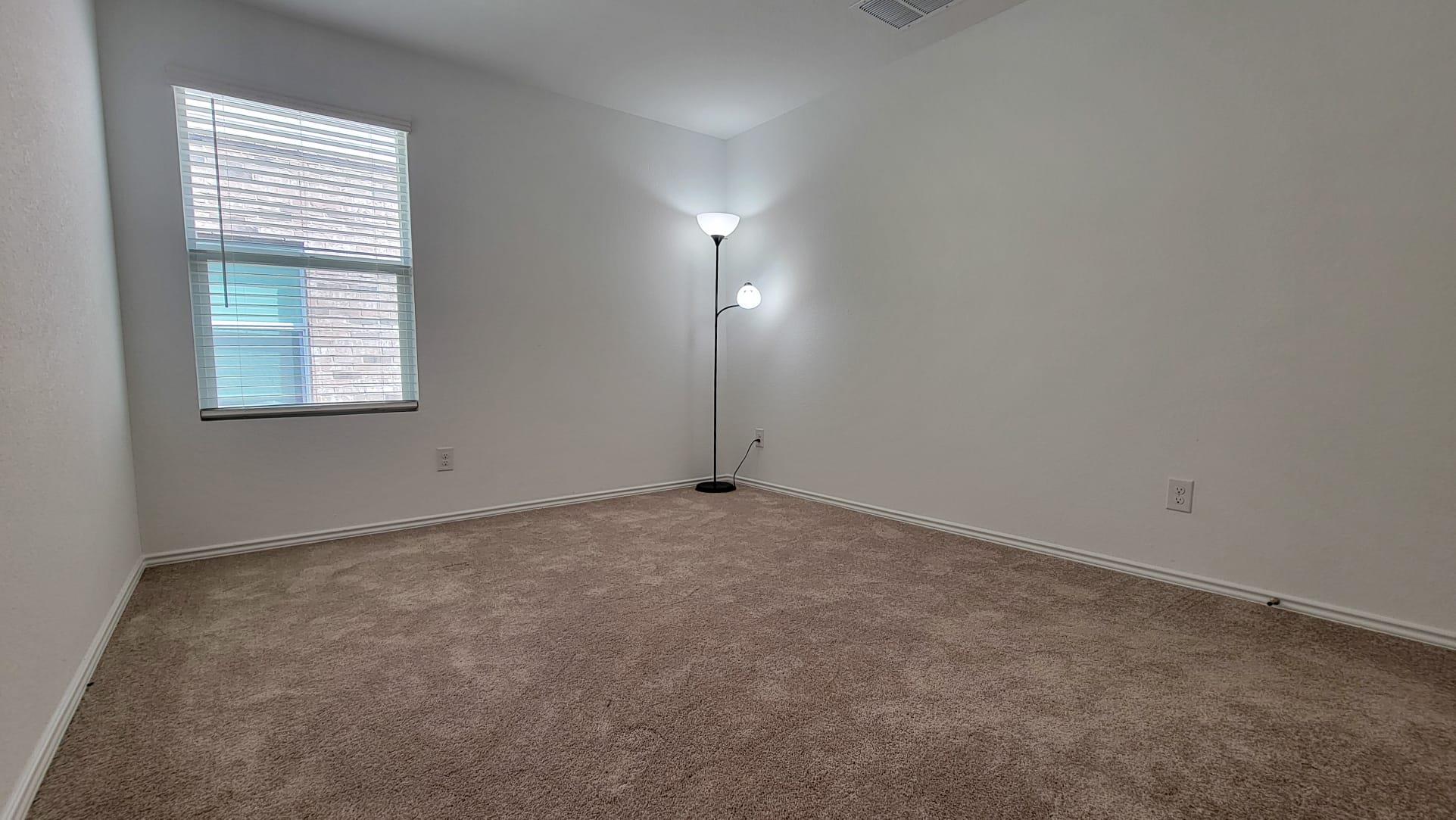 319 Alamito Ave, Kyle, TX 78640