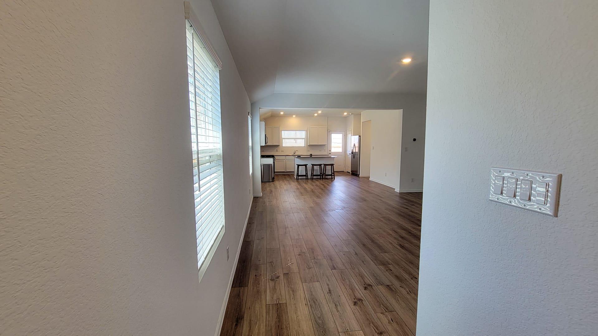319 Alamito Ave, Kyle, TX 78640