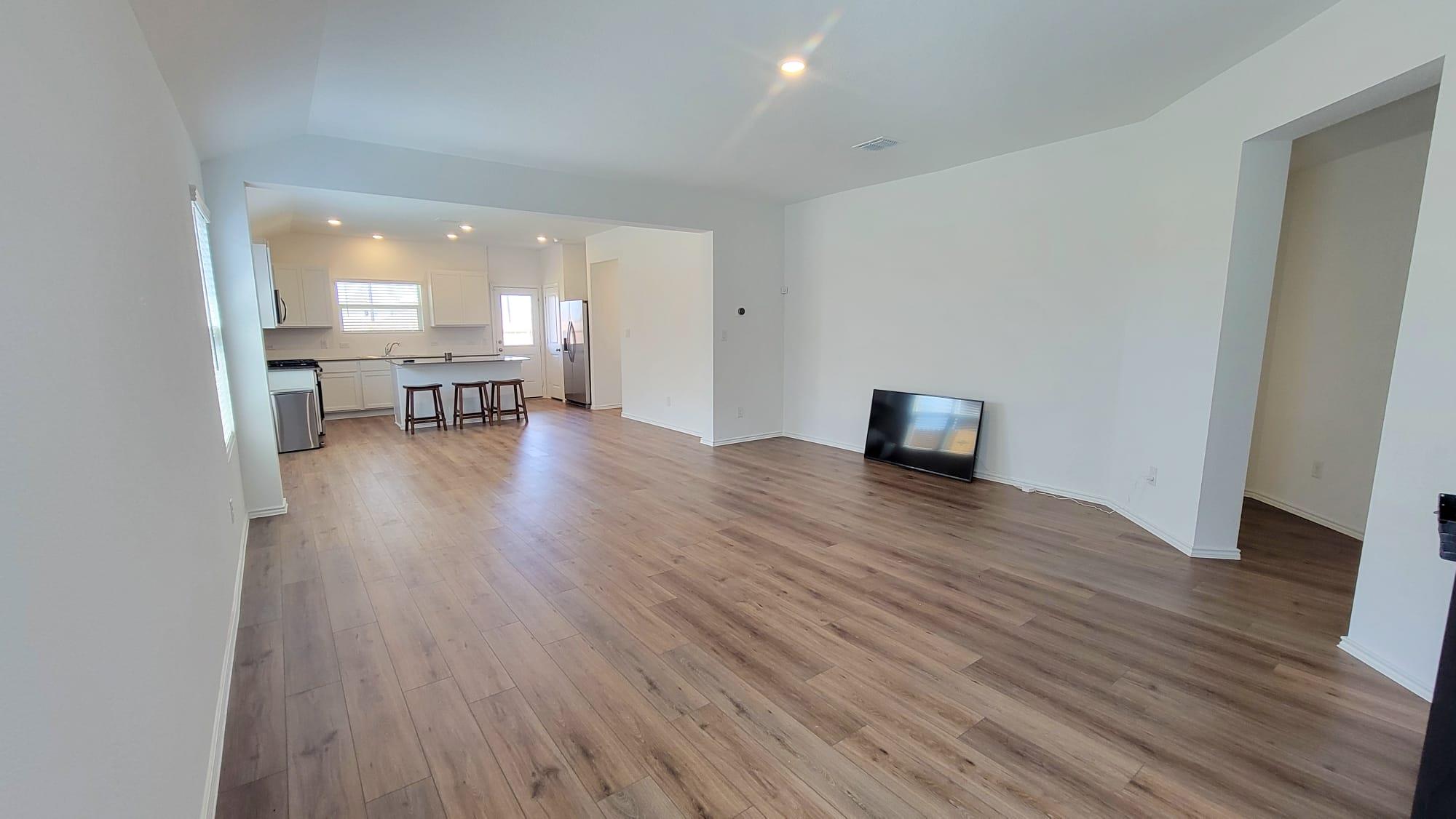 319 Alamito Ave, Kyle, TX 78640