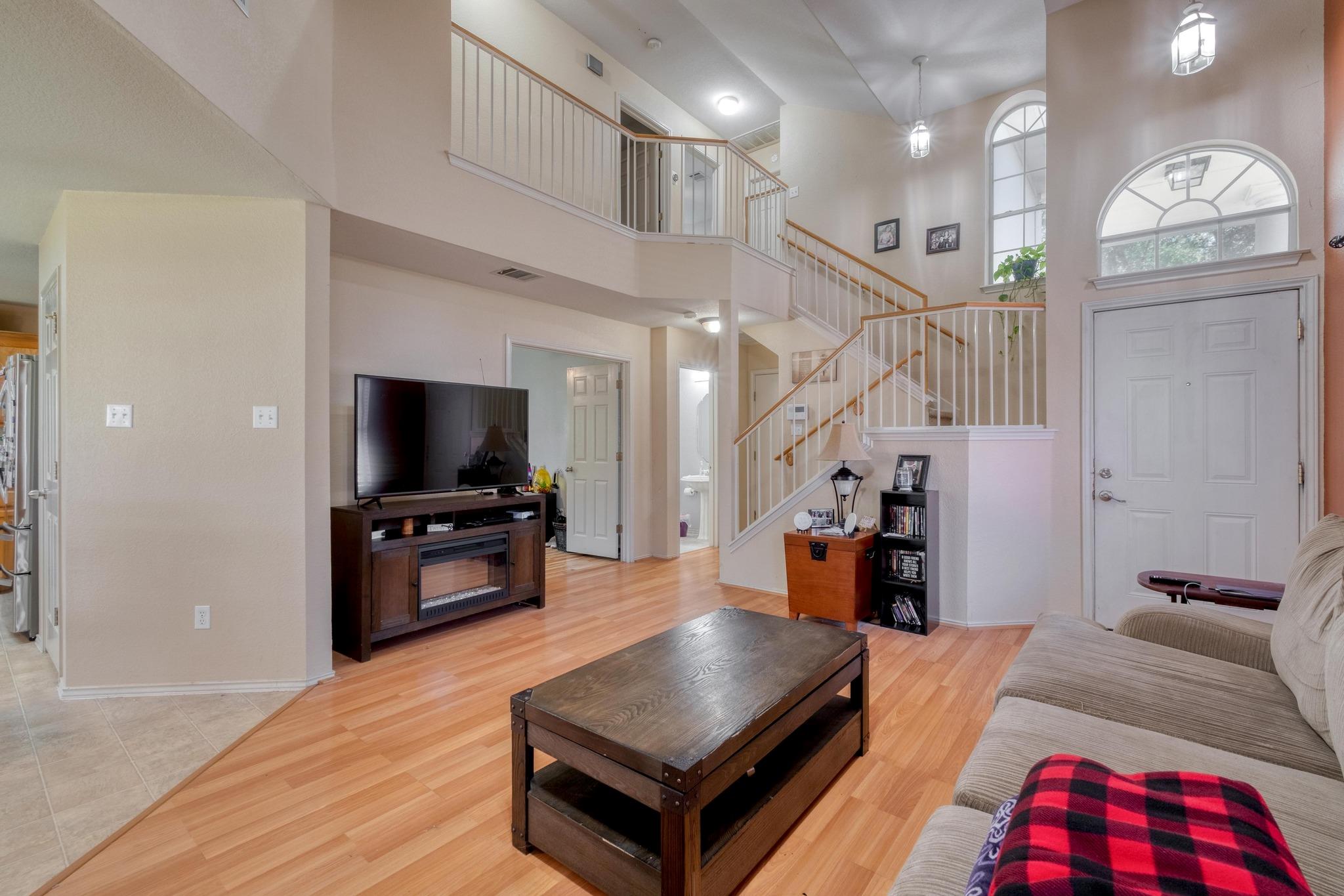 1716 Barilla Mountain Trl, Round Rock, TX 78664