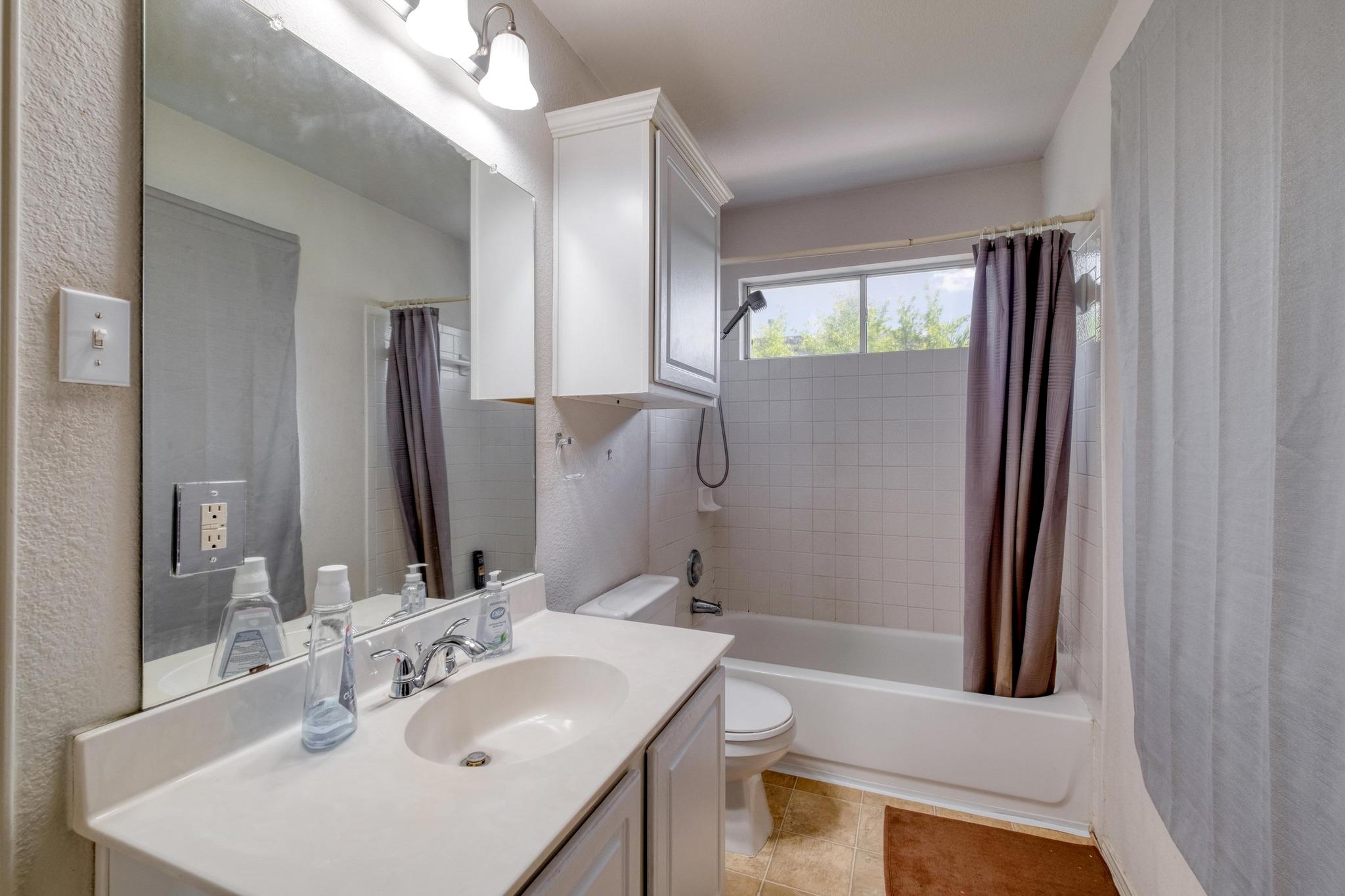 1716 Barilla Mountain Trl, Round Rock, TX 78664