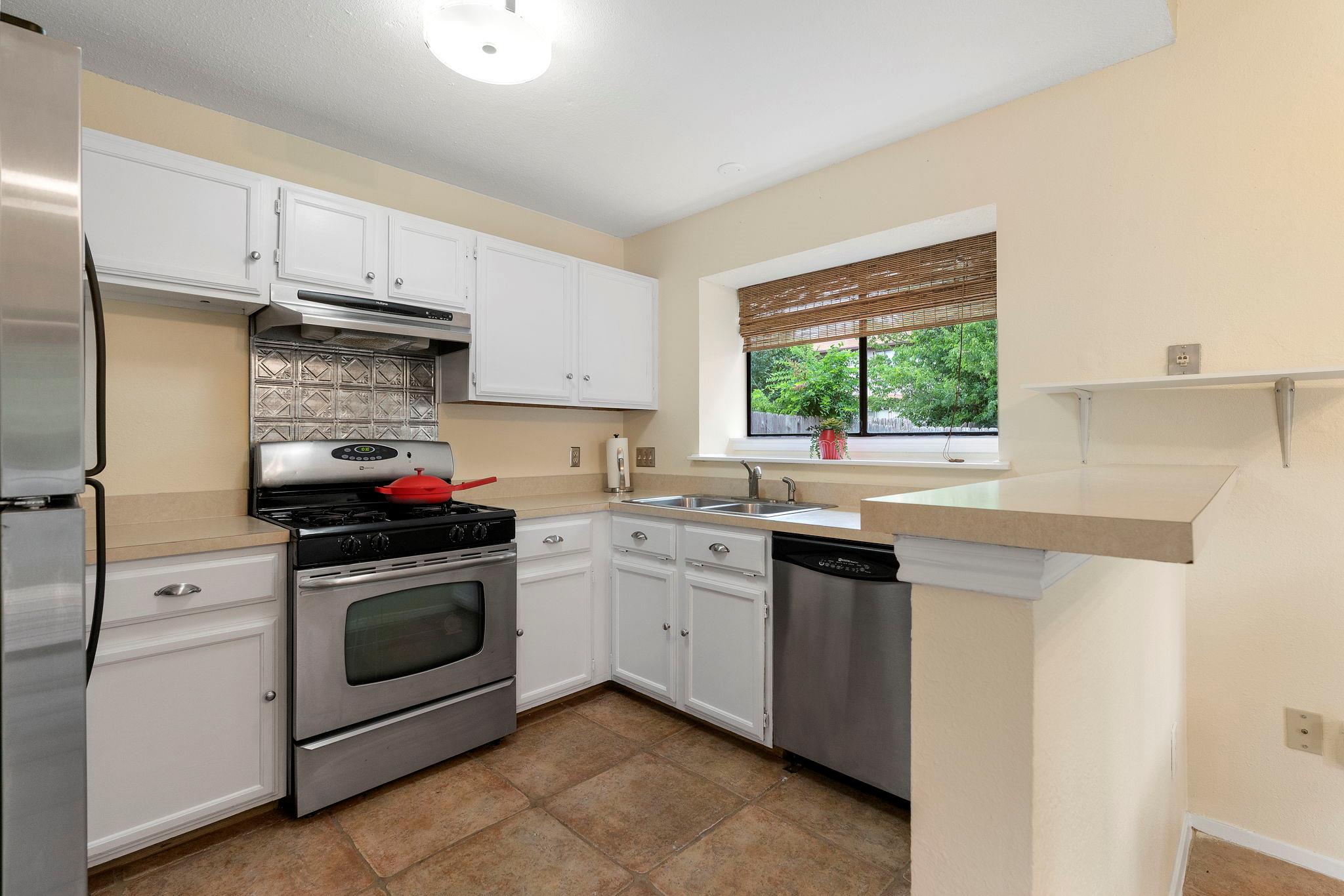 3008 Siskin Dr, Austin, TX 78745