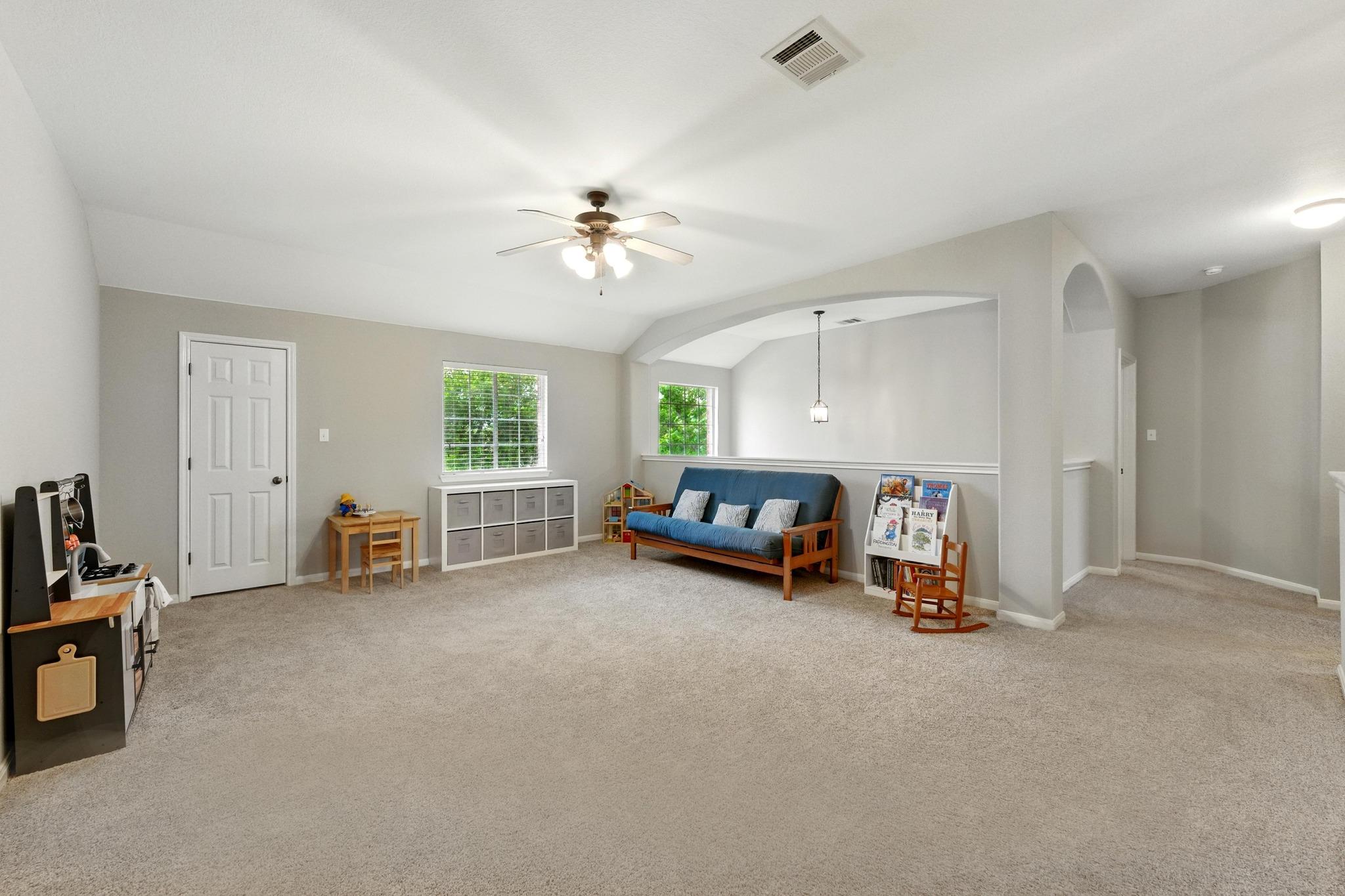 909 Rochester Castle Way, Pflugerville, TX 78660