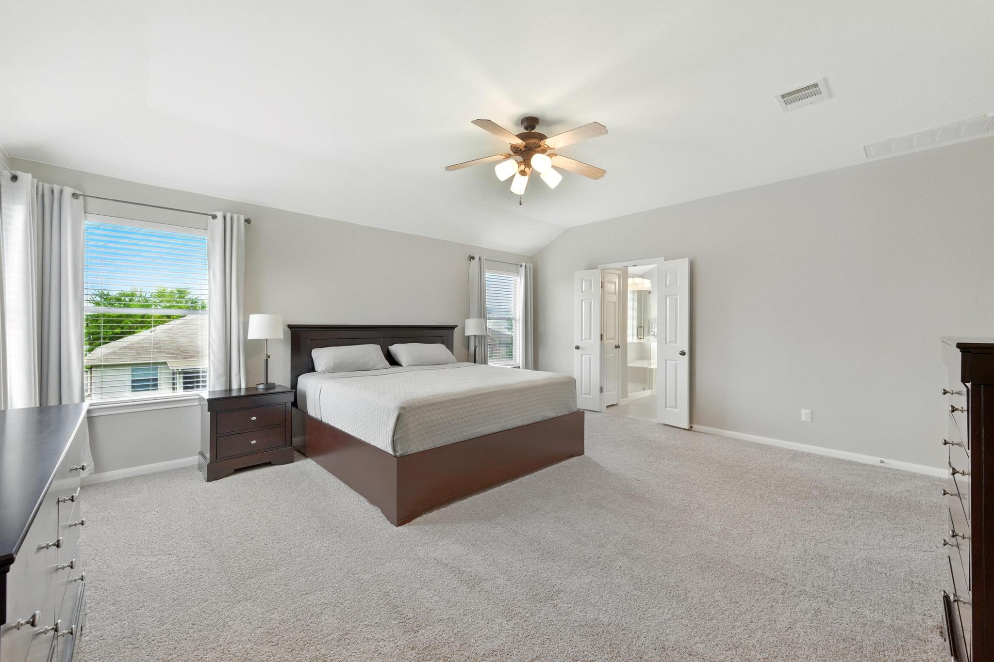 909 Rochester Castle Way, Pflugerville, TX 78660