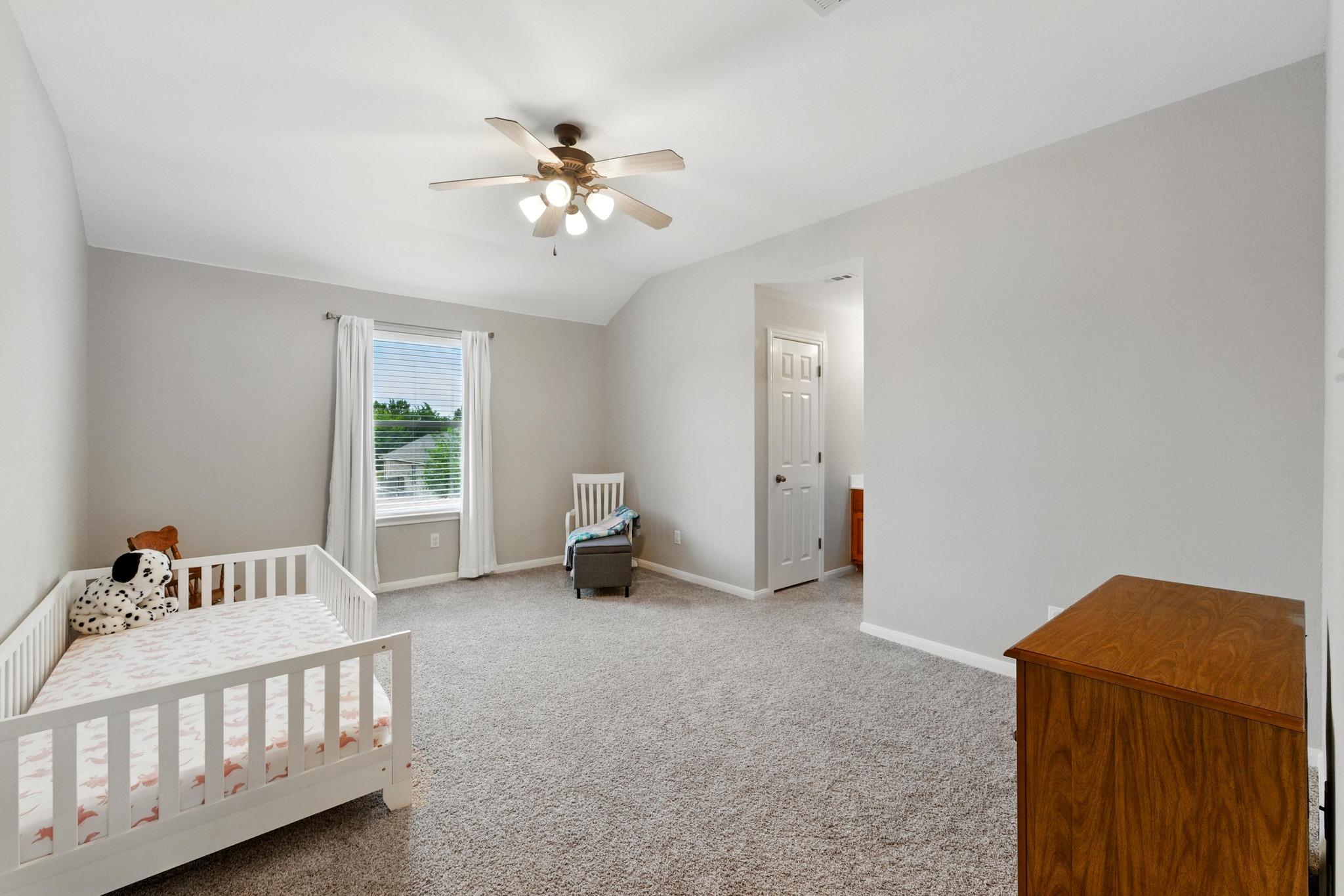 909 Rochester Castle Way, Pflugerville, TX 78660