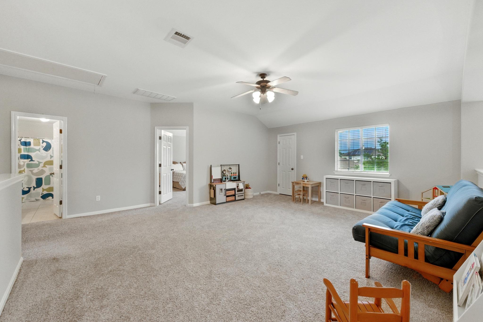 909 Rochester Castle Way, Pflugerville, TX 78660