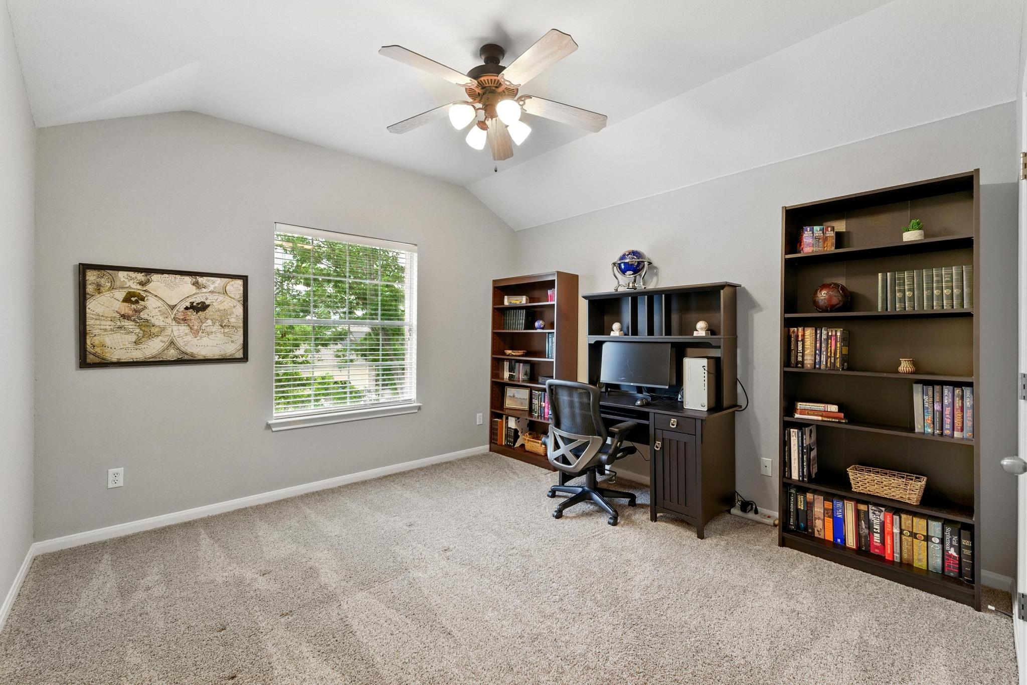 909 Rochester Castle Way, Pflugerville, TX 78660