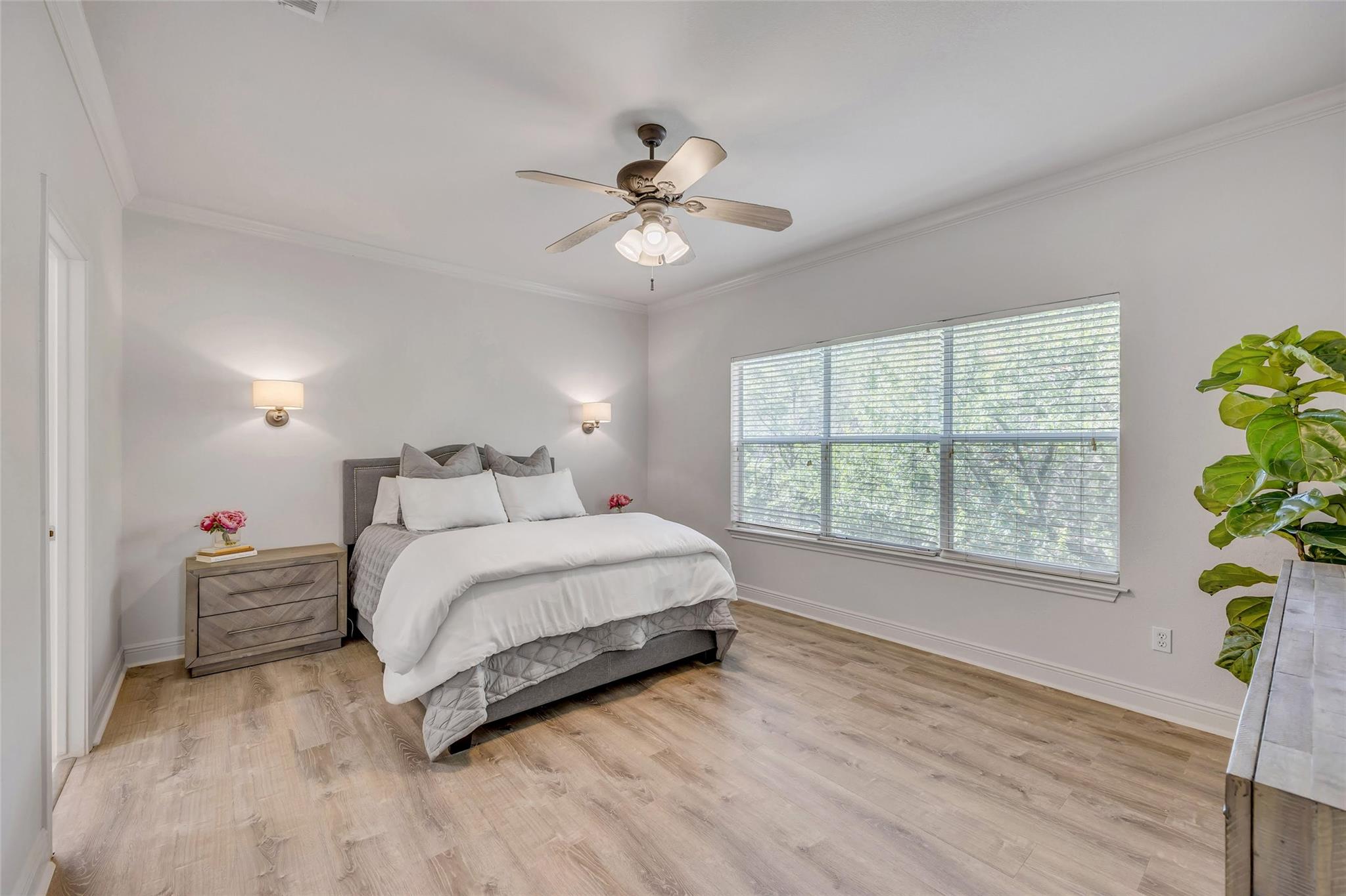 5511 Oakwood Cv # B, Austin, TX 78731