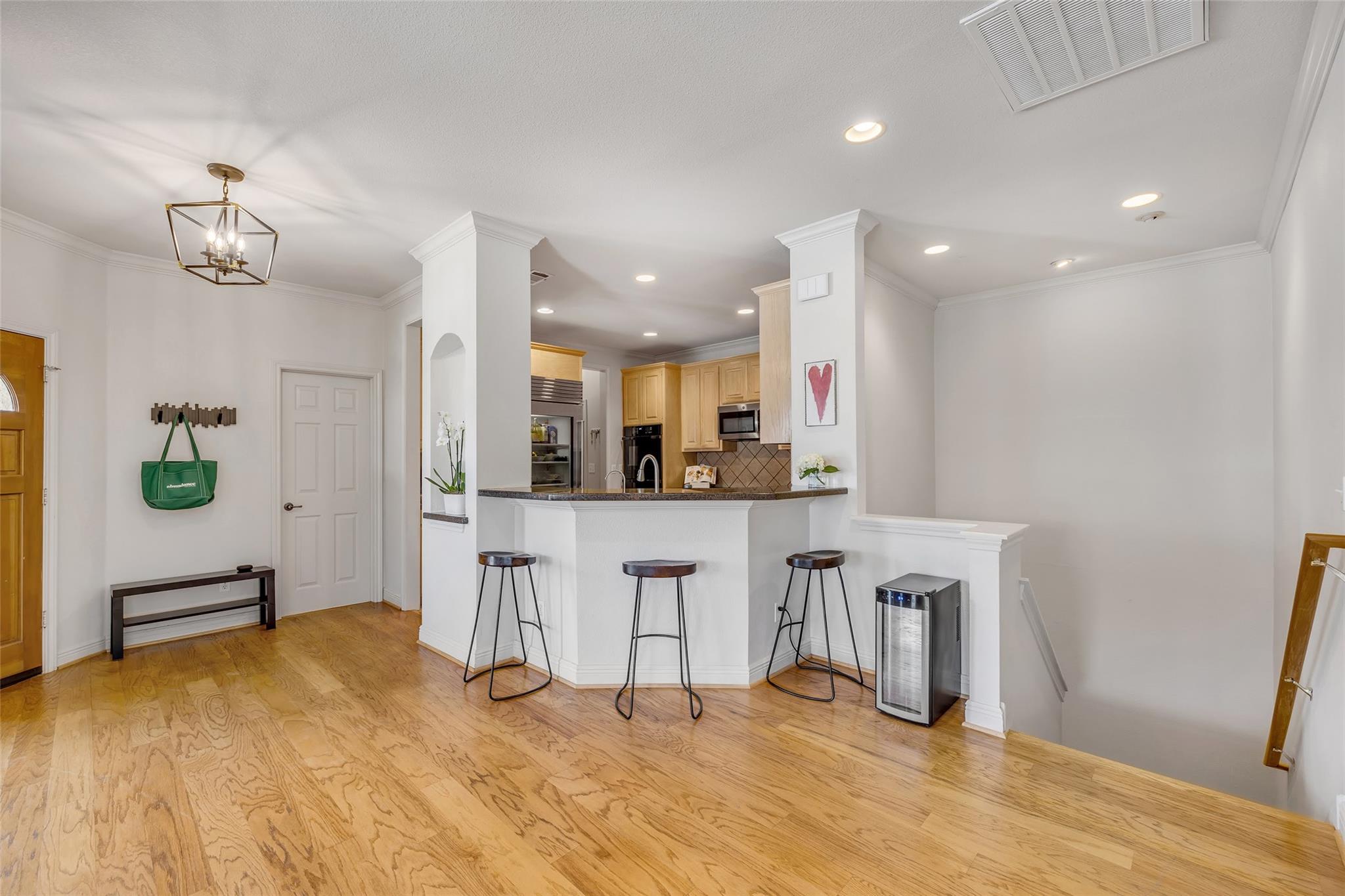 5511 Oakwood Cv # B, Austin, TX 78731