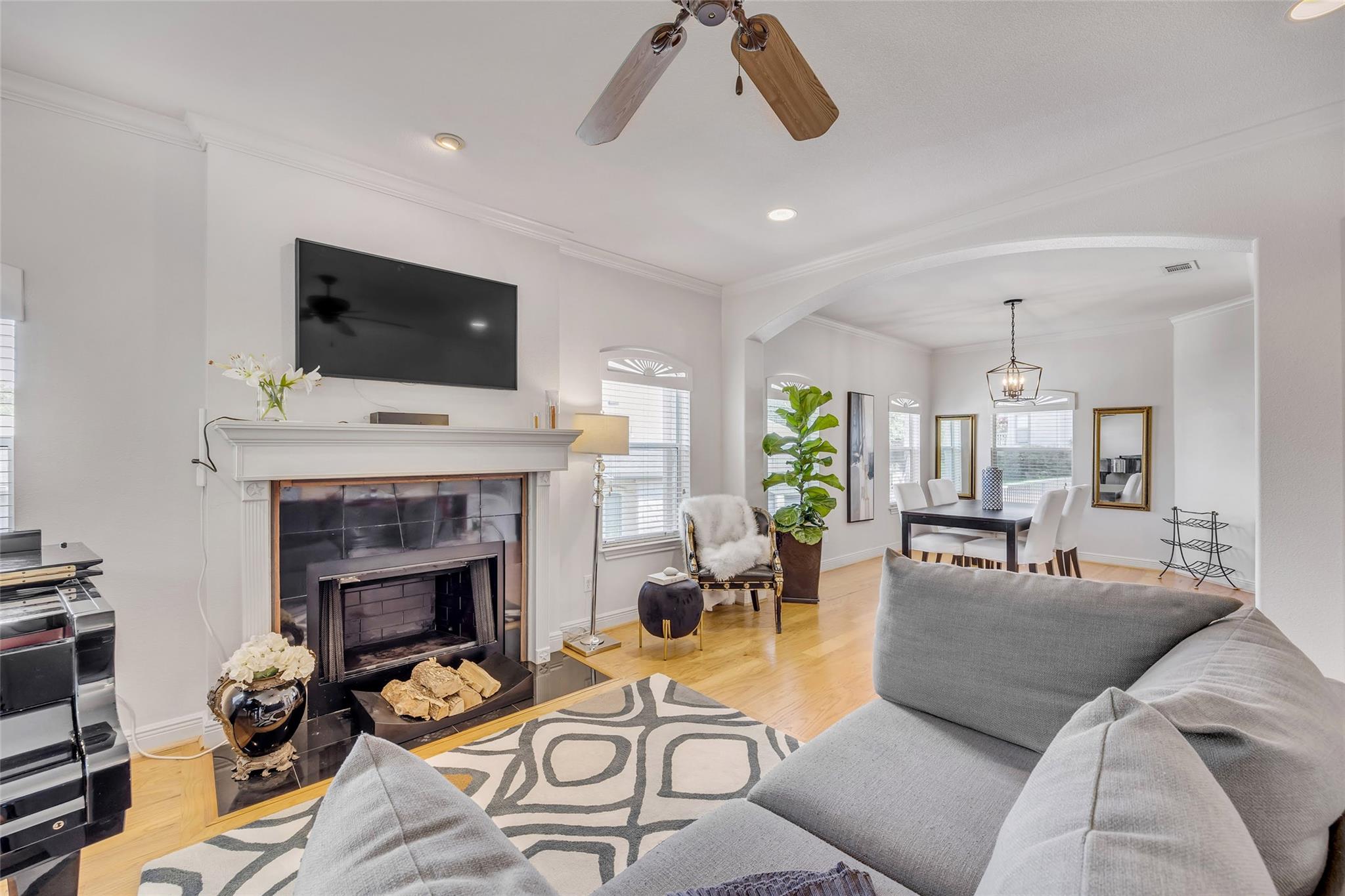 5511 Oakwood Cv # B, Austin, TX 78731