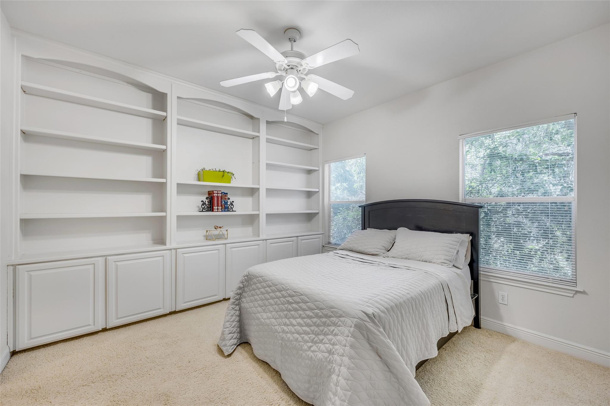 5511 Oakwood Cv # B, Austin, TX 78731