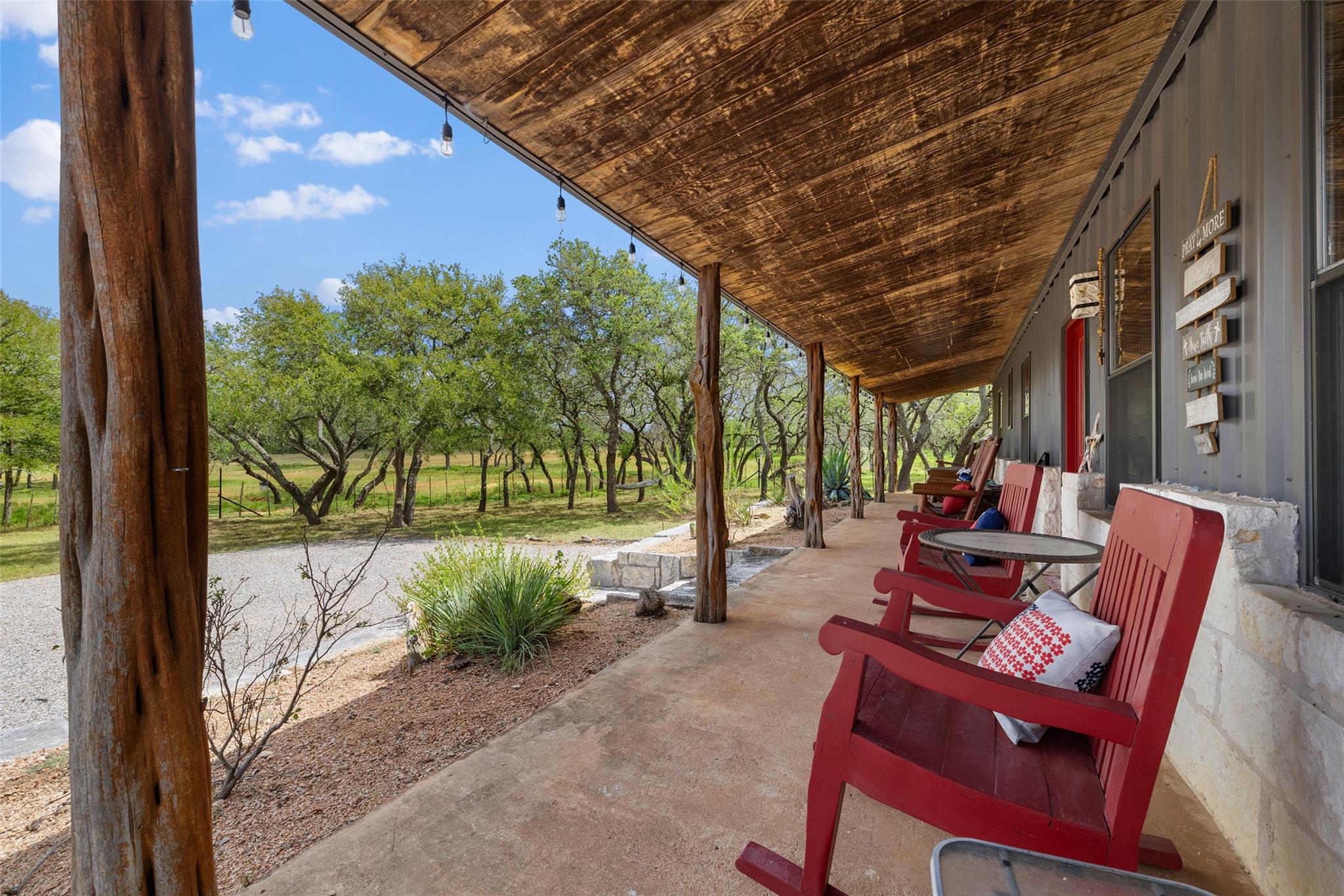 2631 N US Hwy 281, Johnson City, TX 78636