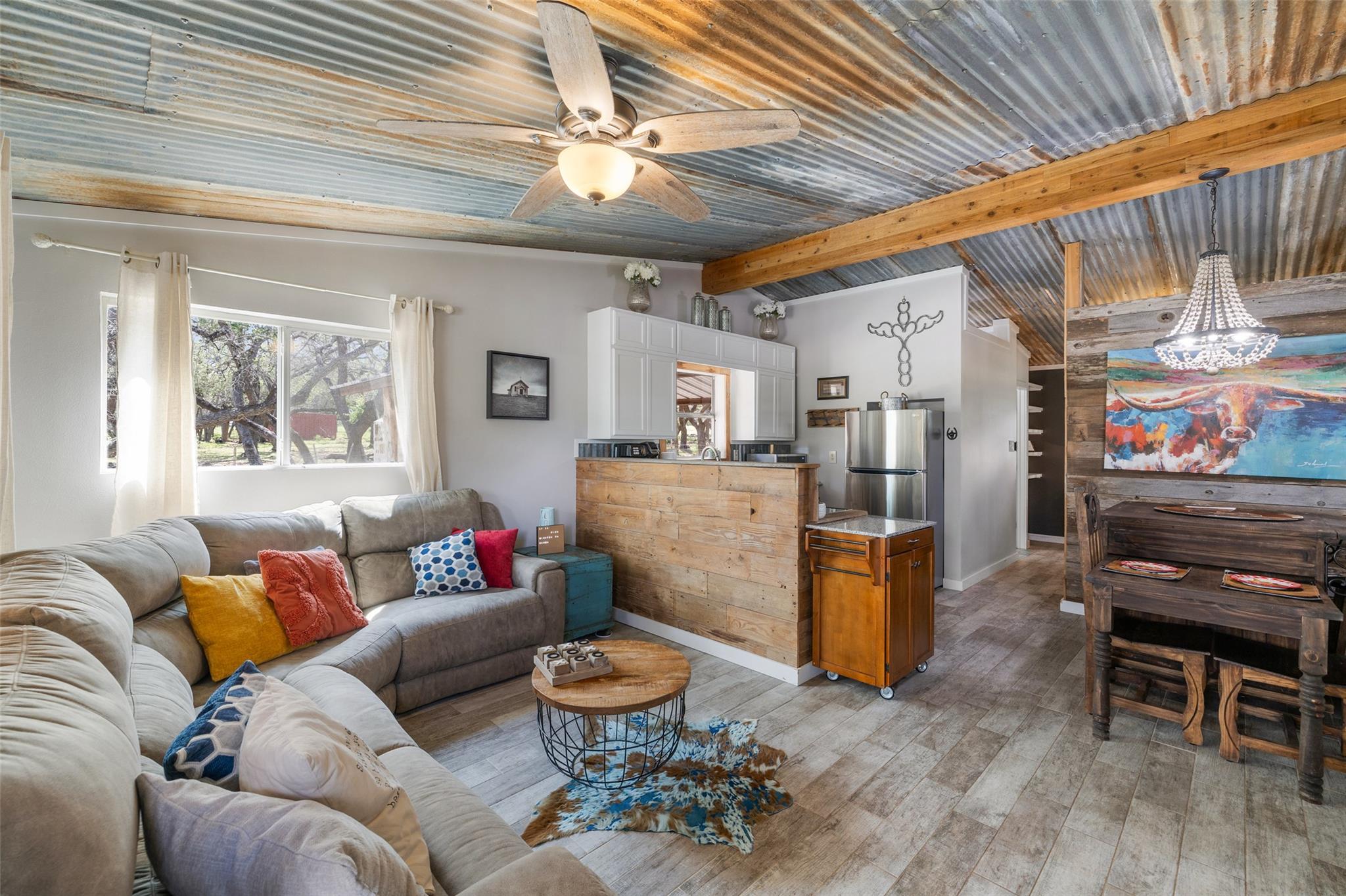 2631 N US Hwy 281, Johnson City, TX 78636