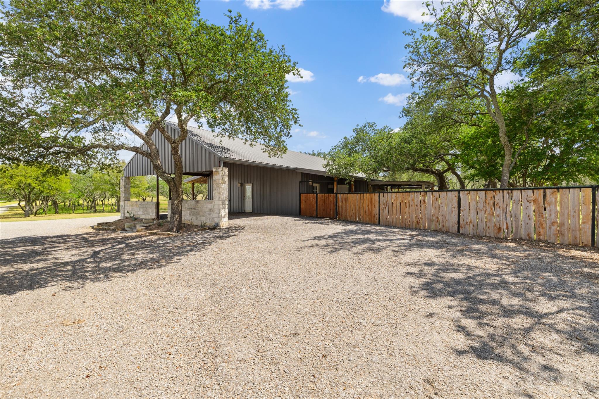 2631 N US Hwy 281, Johnson City, TX 78636