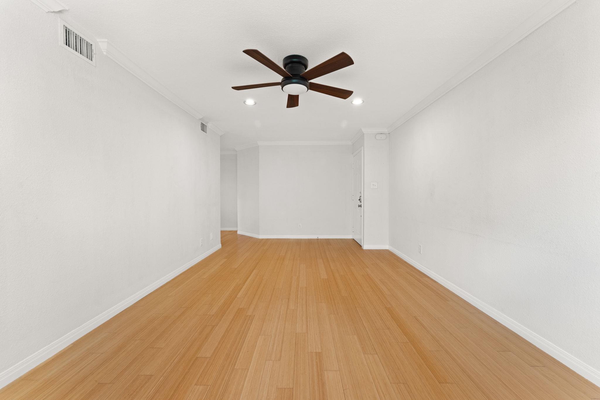 900 S Lamar Blvd # 304, Austin, TX 78704