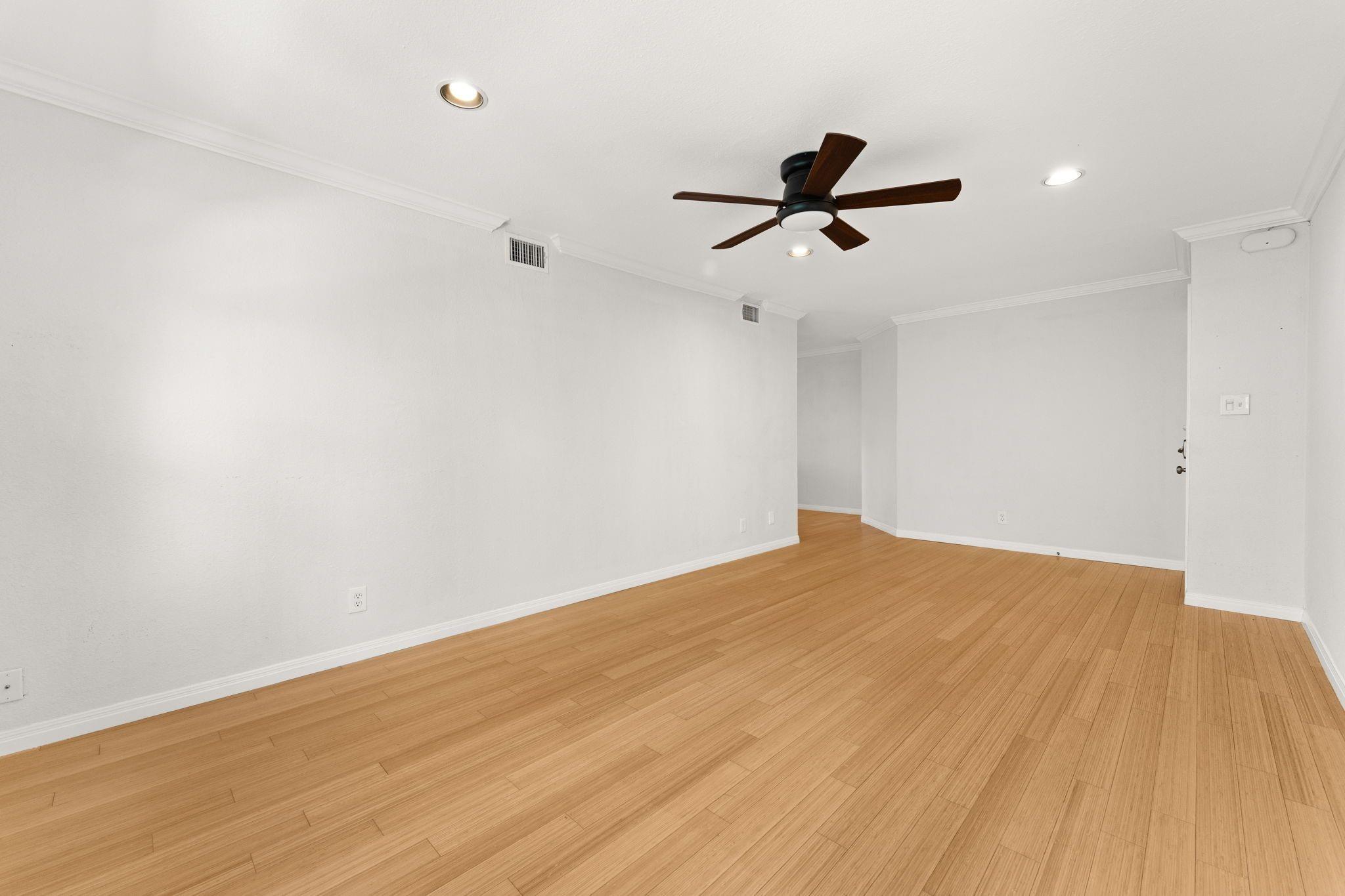 900 S Lamar Blvd # 304, Austin, TX 78704