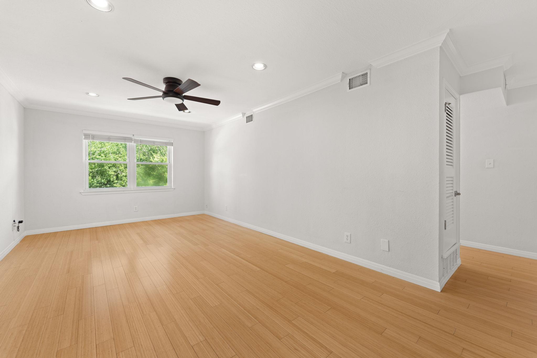 900 S Lamar Blvd # 304, Austin, TX 78704