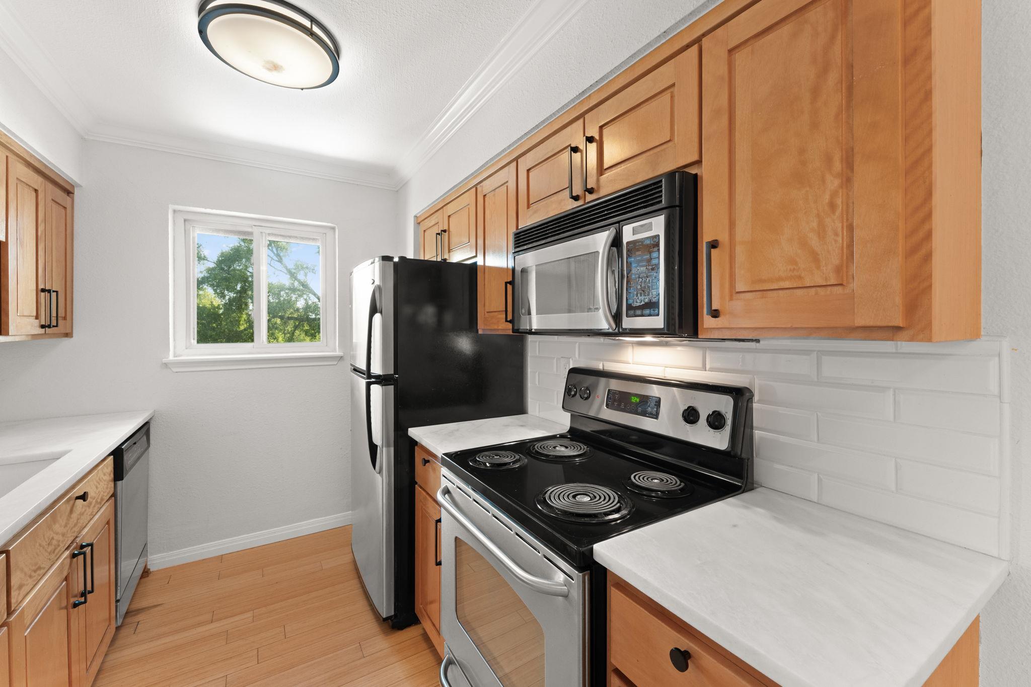 900 S Lamar Blvd # 304, Austin, TX 78704