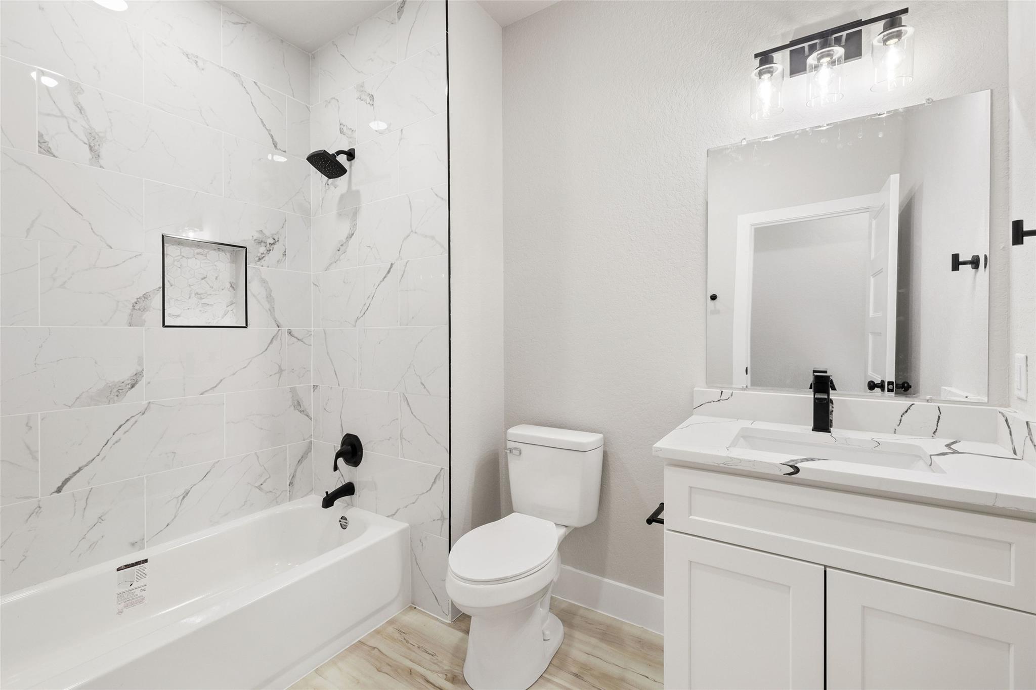 109 Sweet Clover Way, Johnson City, TX 78636