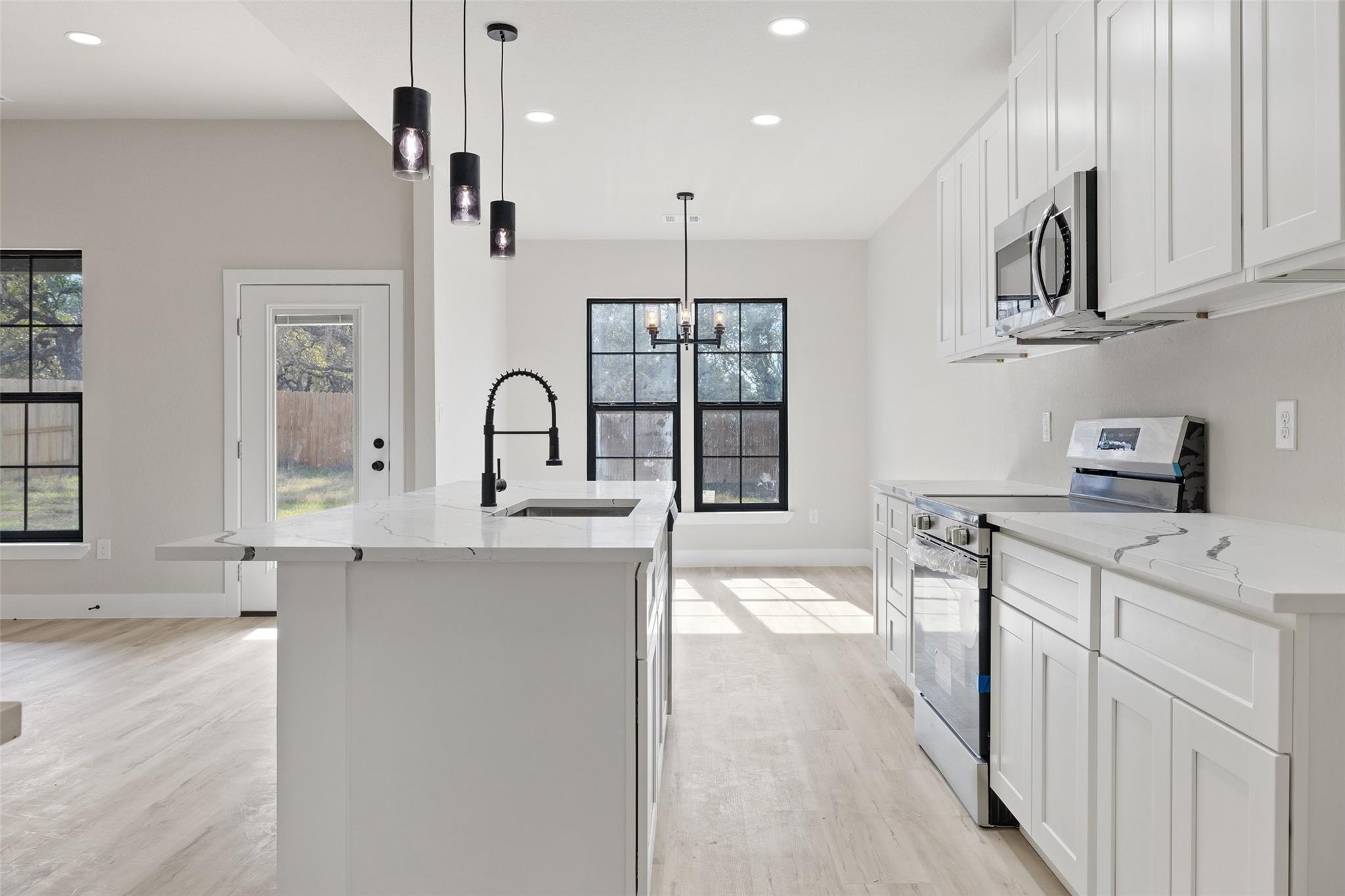 109 Sweet Clover Way, Johnson City, TX 78636