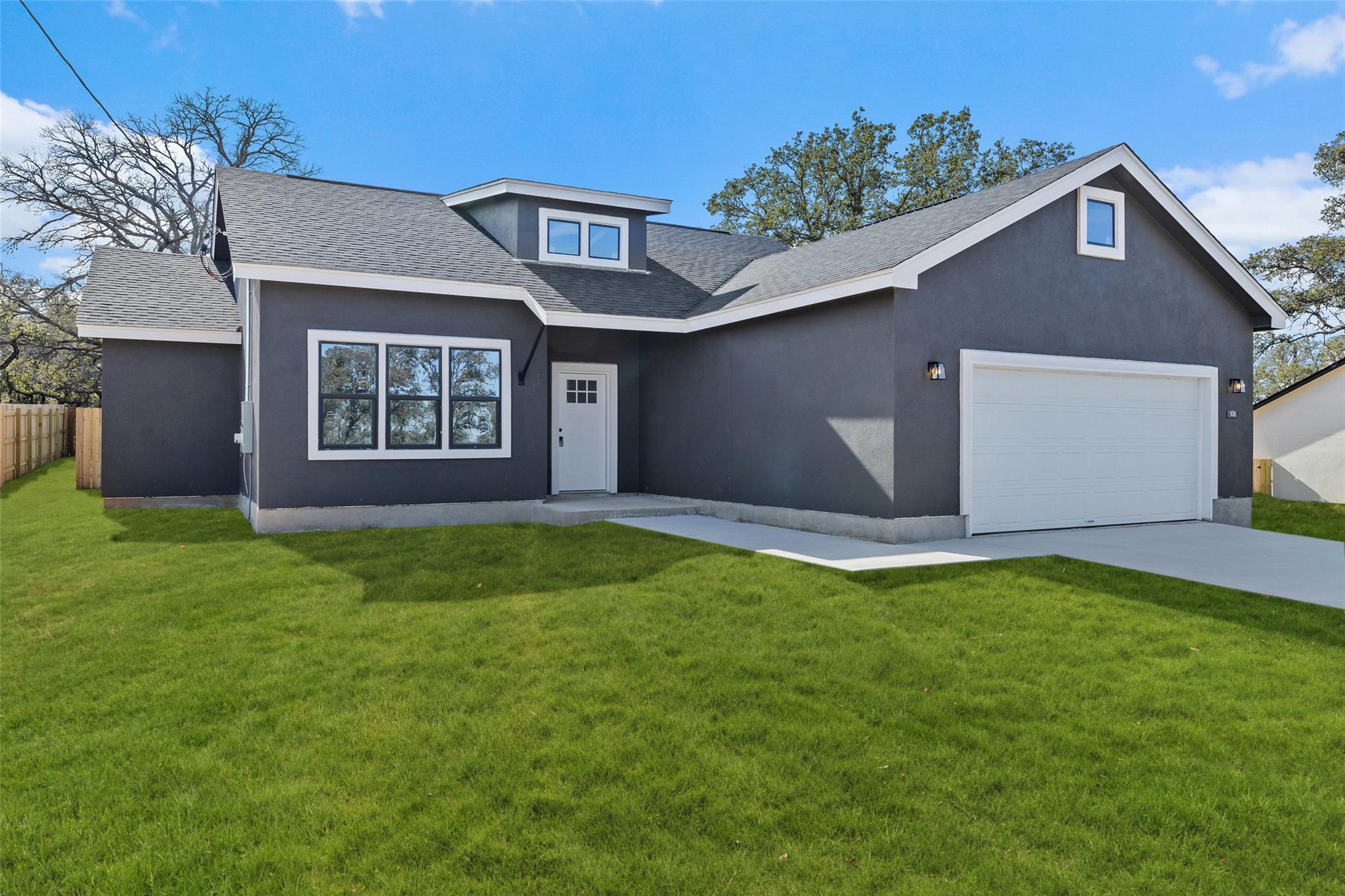 109 Sweet Clover Way, Johnson City, TX 78636