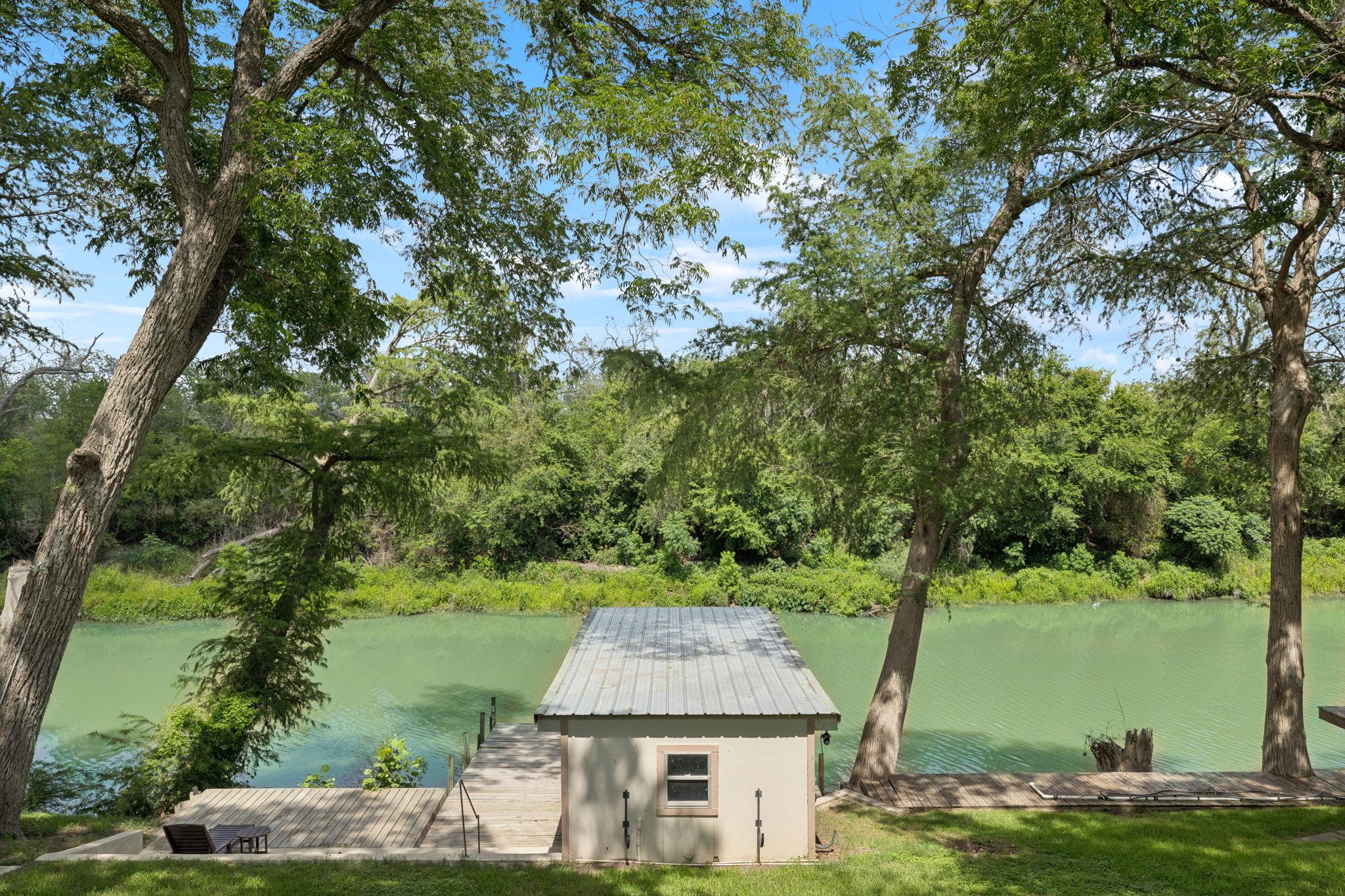 180 Wampum Way, Seguin, TX 78155