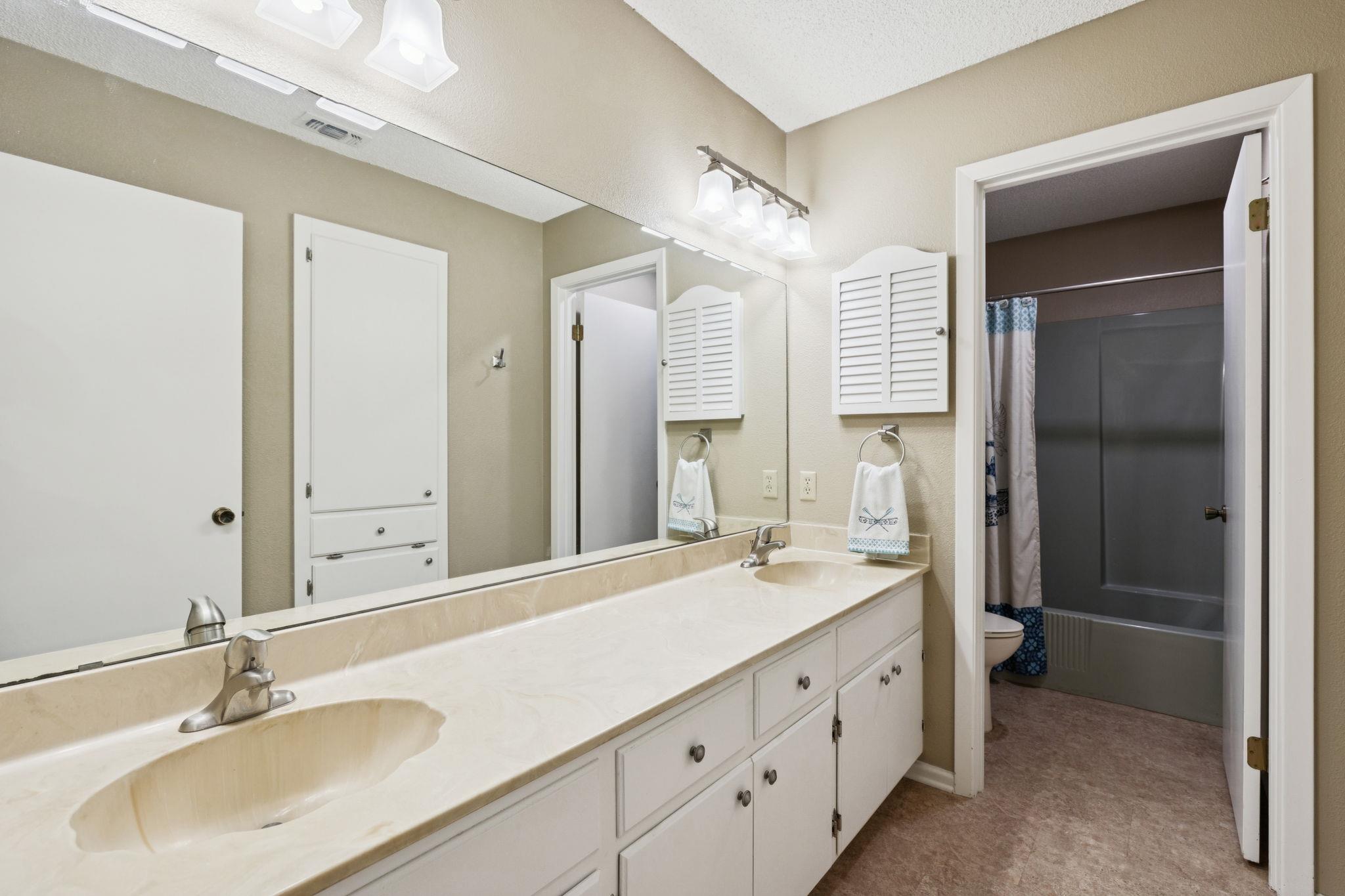 180 Wampum Way, Seguin, TX 78155