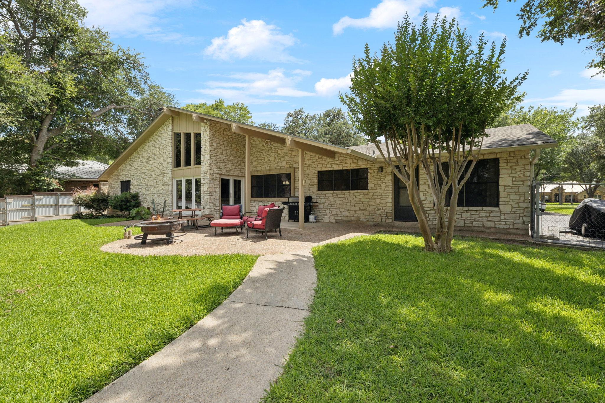 180 Wampum Way, Seguin, TX 78155