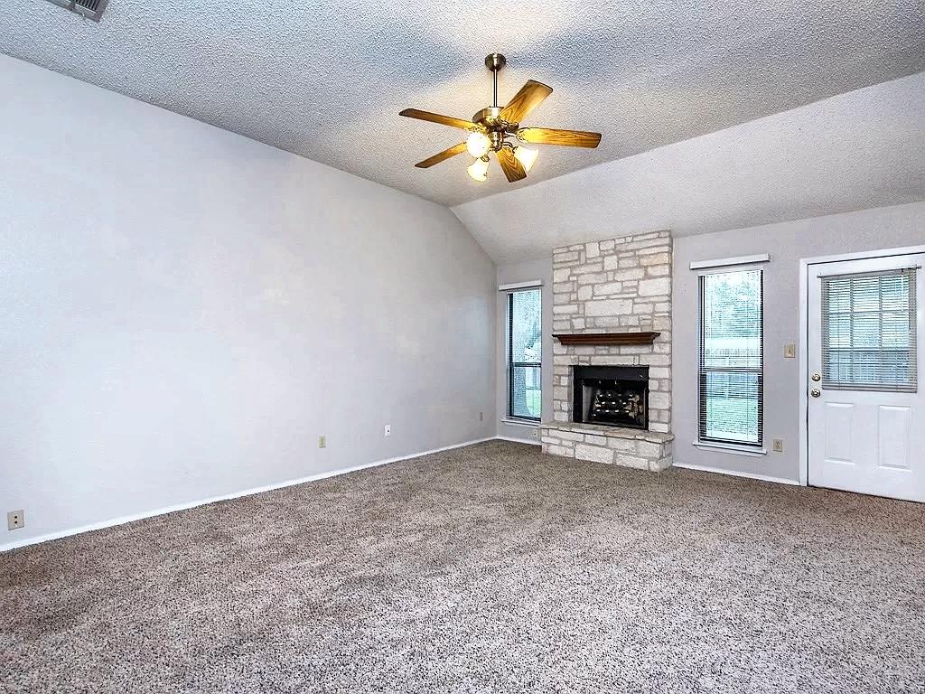 1810 Ramona Cir, San Marcos, TX 78666
