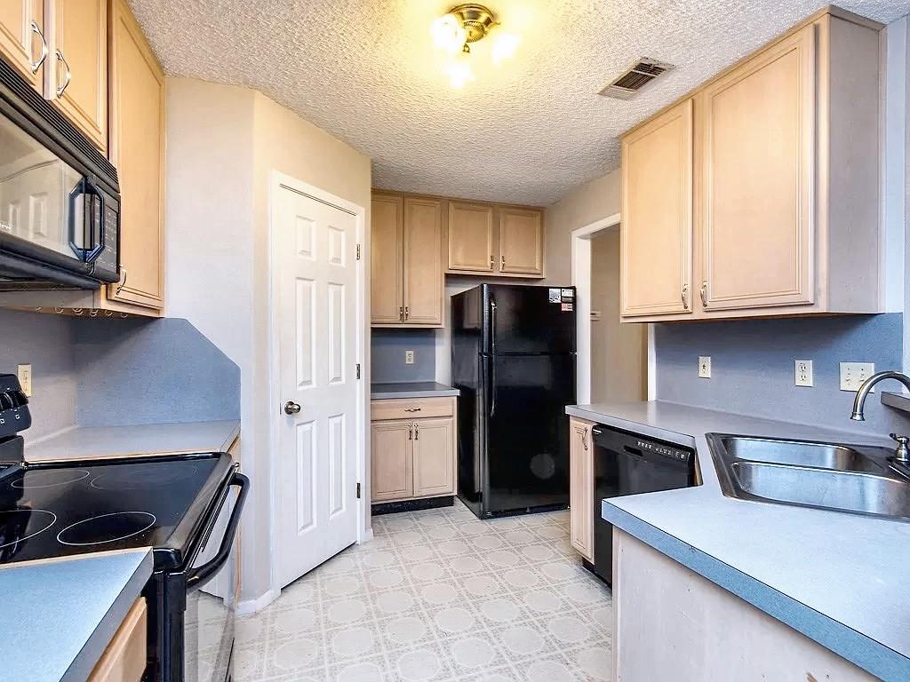 1810 Ramona Cir, San Marcos, TX 78666