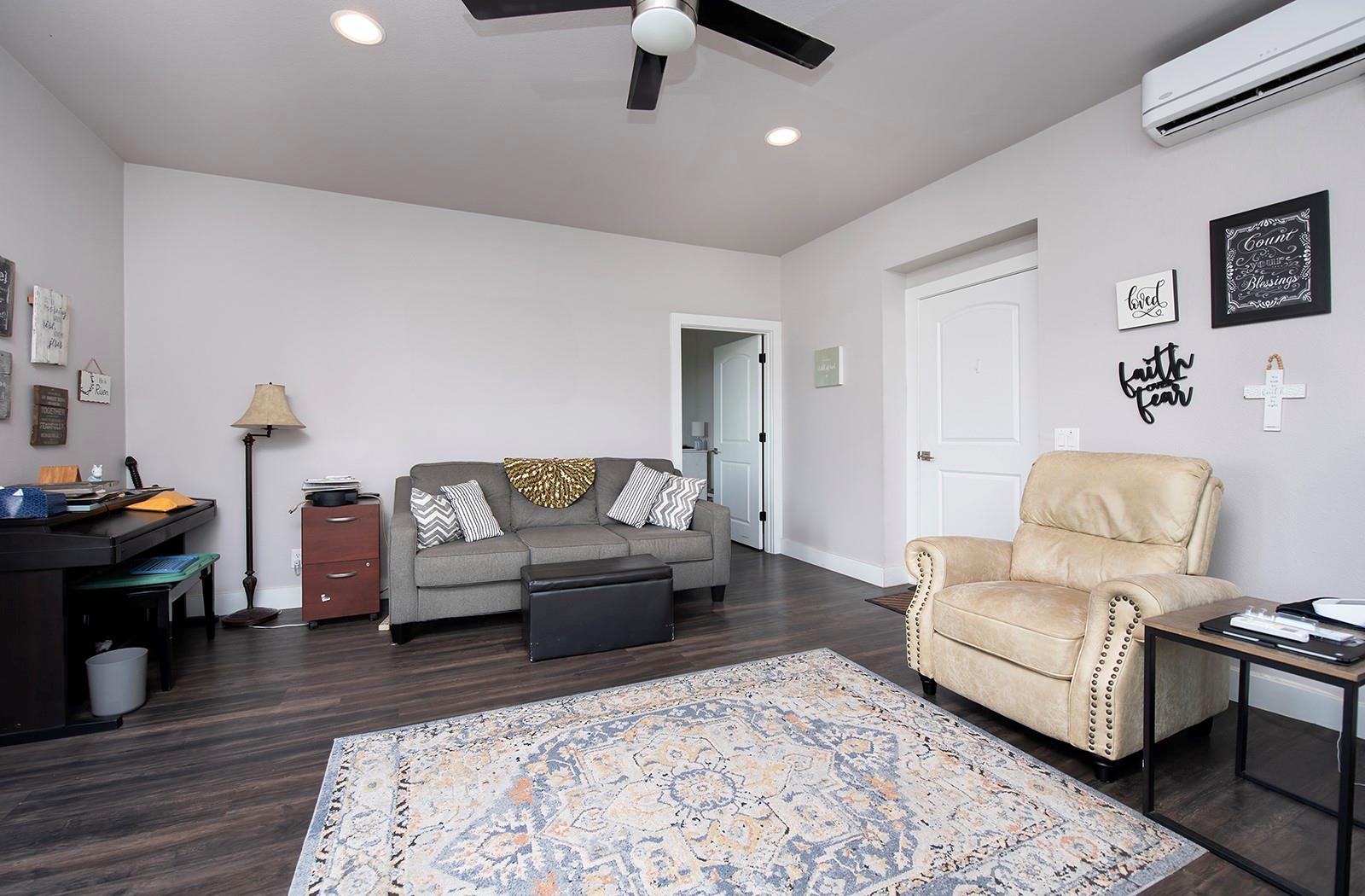 150 W Fm 487, Jarrell, TX 76537