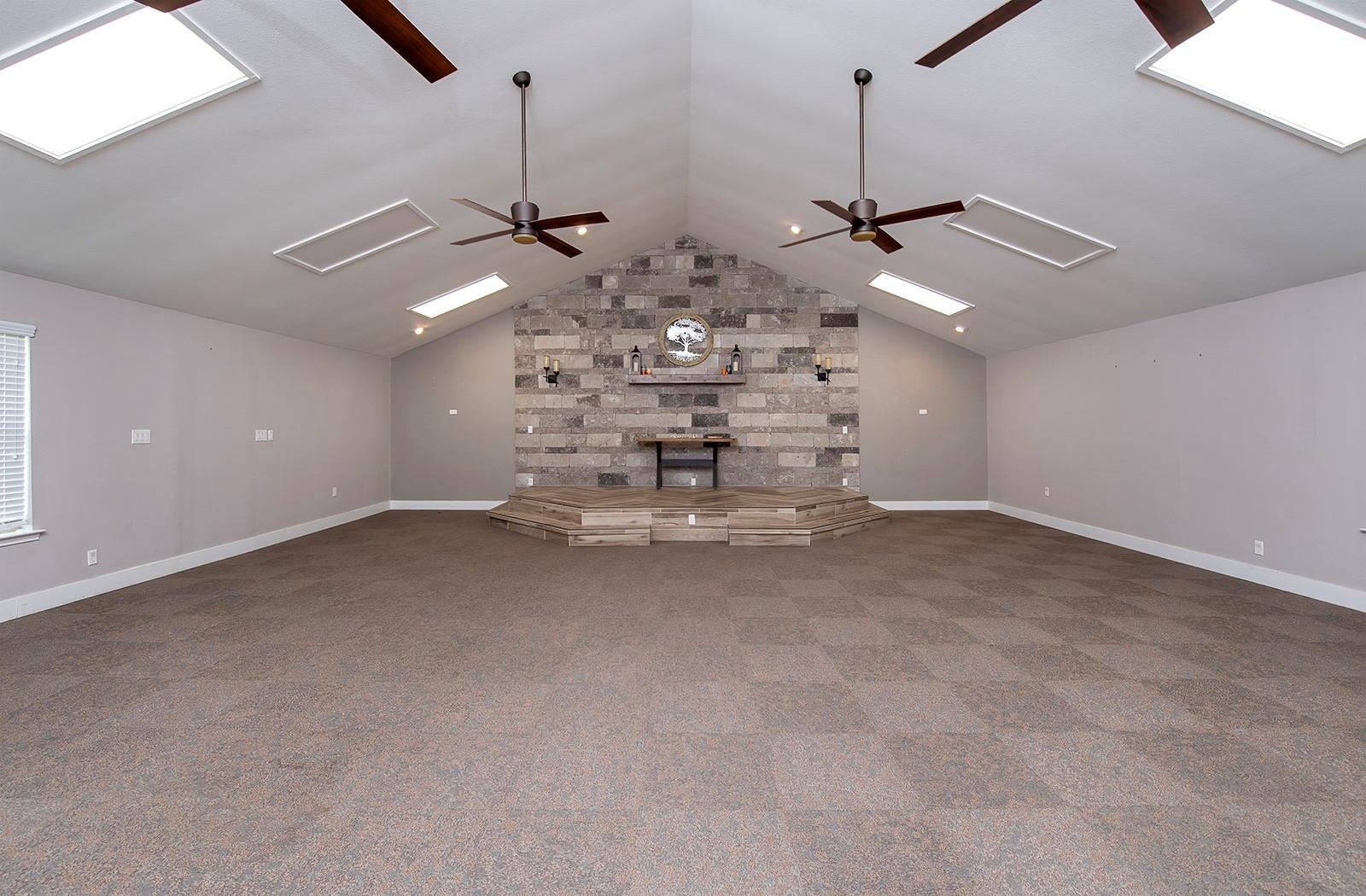 150 W Fm 487, Jarrell, TX 76537