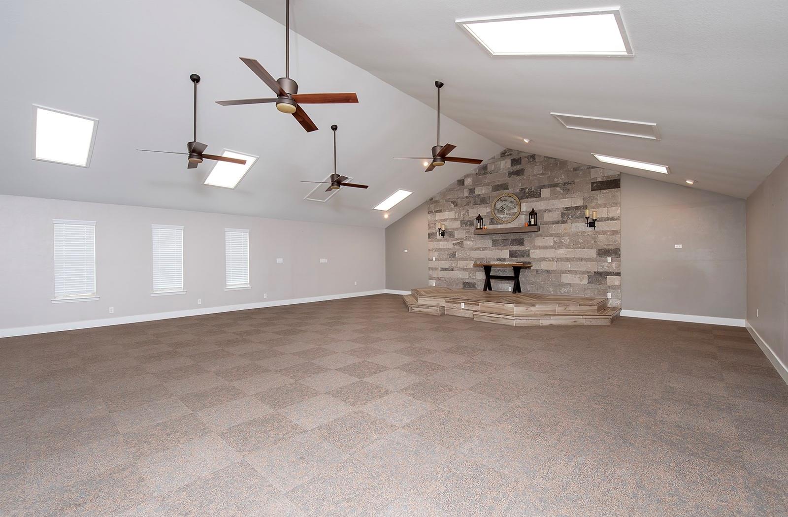 150 W Fm 487, Jarrell, TX 76537