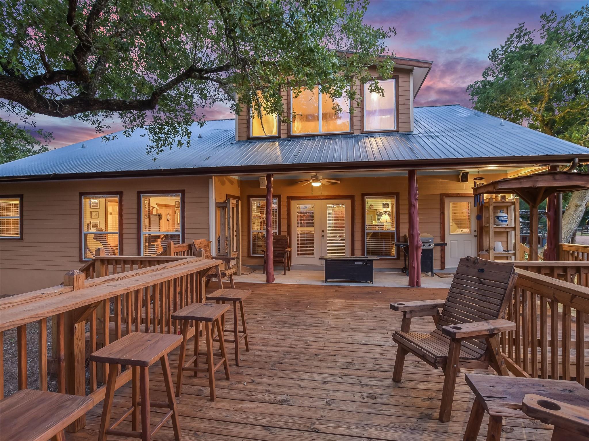 762 Karisch Rd, Giddings, TX 78942