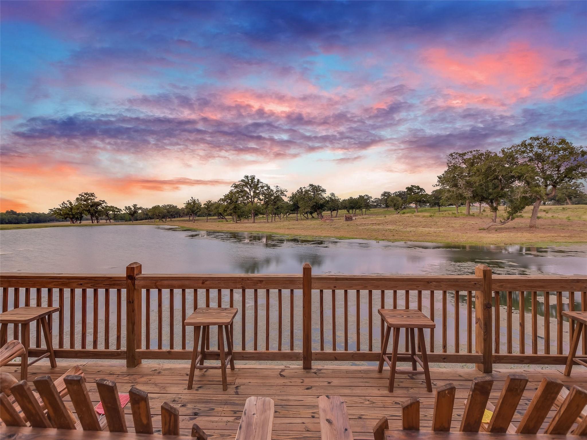762 Karisch Rd, Giddings, TX 78942