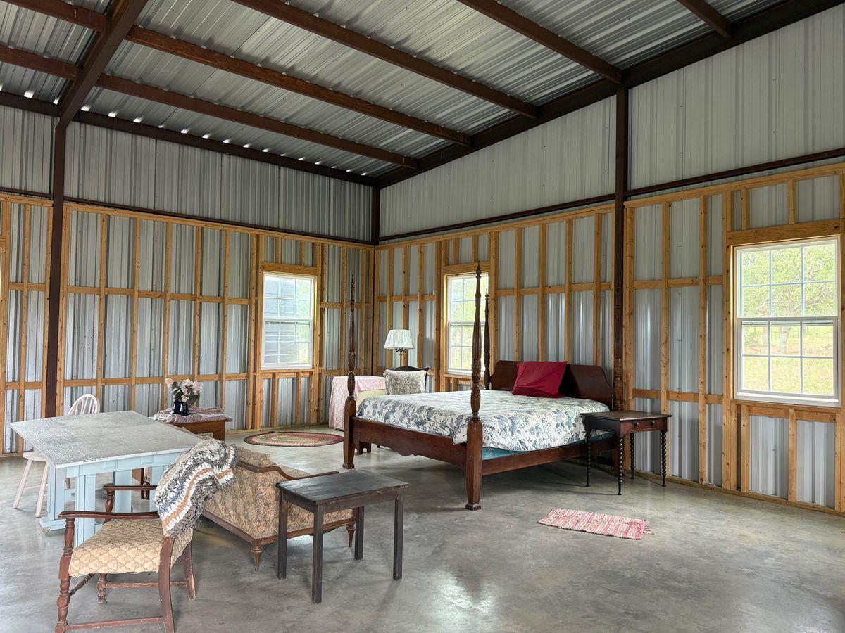 762 Karisch Rd, Giddings, TX 78942