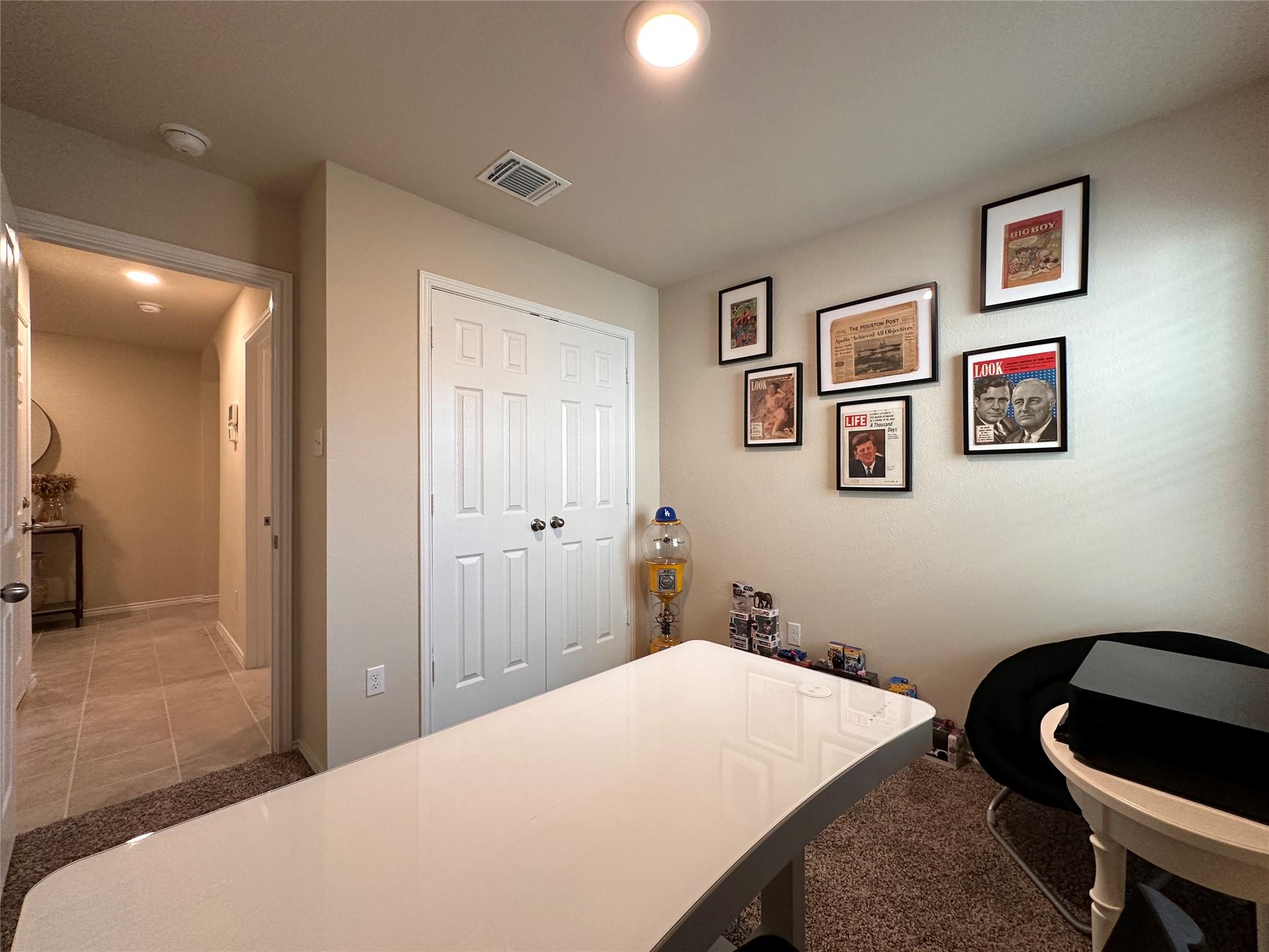 216 Midas Ln, Jarrell, TX 76537