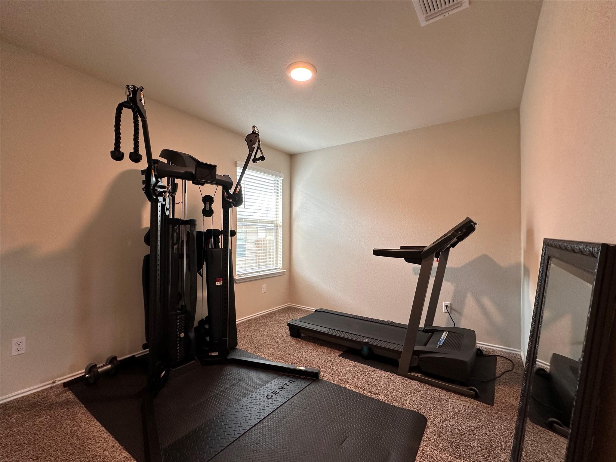 216 Midas Ln, Jarrell, TX 76537