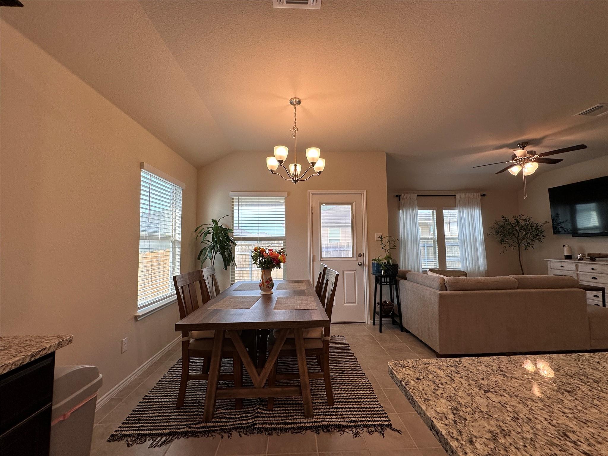216 Midas Ln, Jarrell, TX 76537