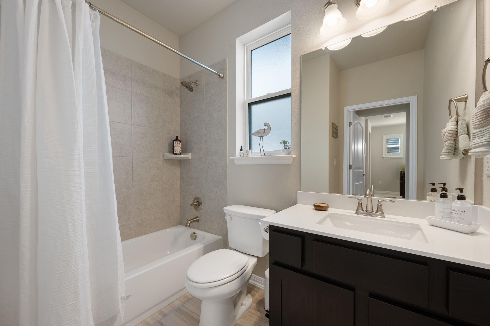 8713 Alderman Dr, Austin, TX 78747