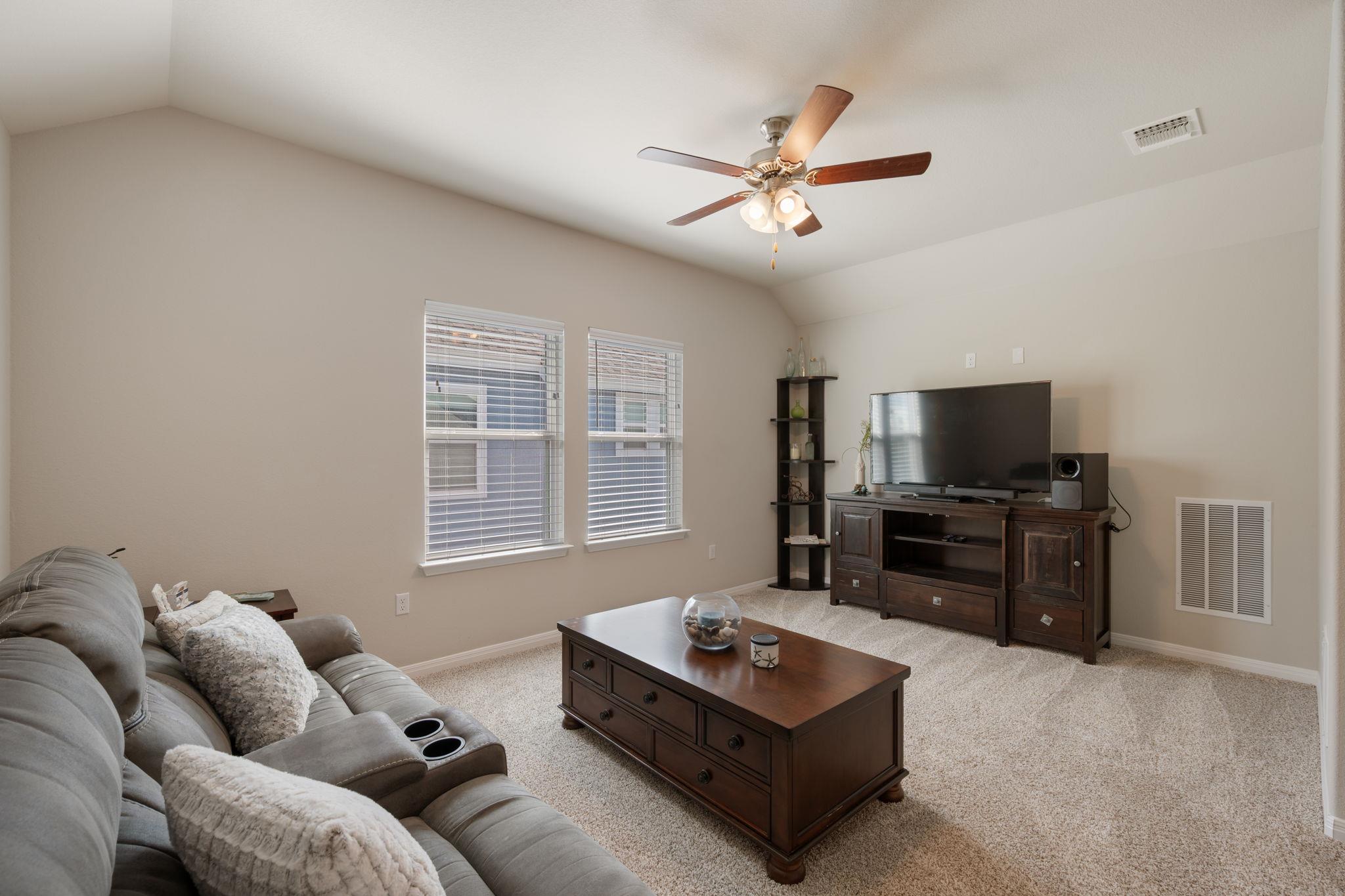 8713 Alderman Dr, Austin, TX 78747